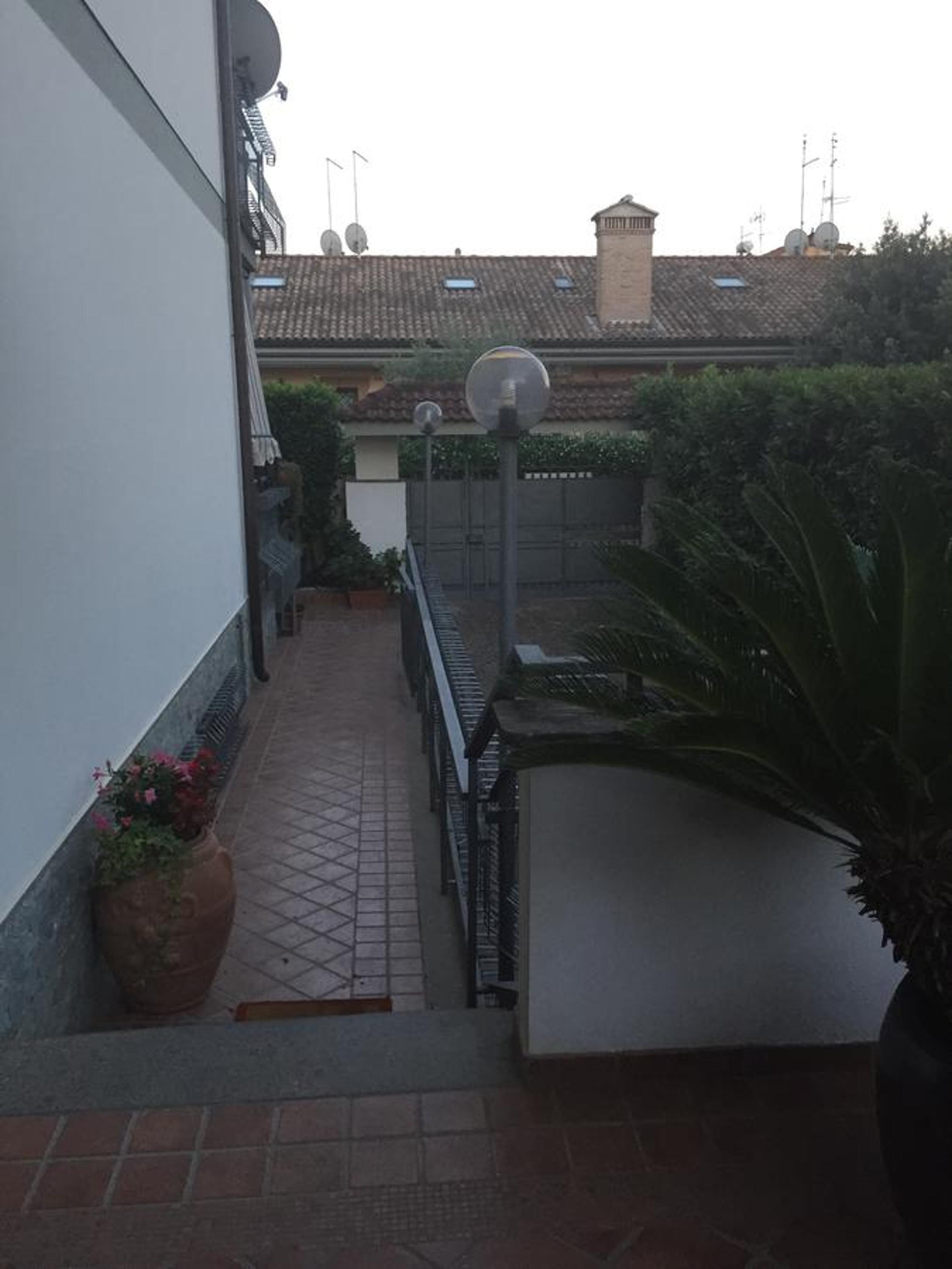 La Maison Blanche — 12