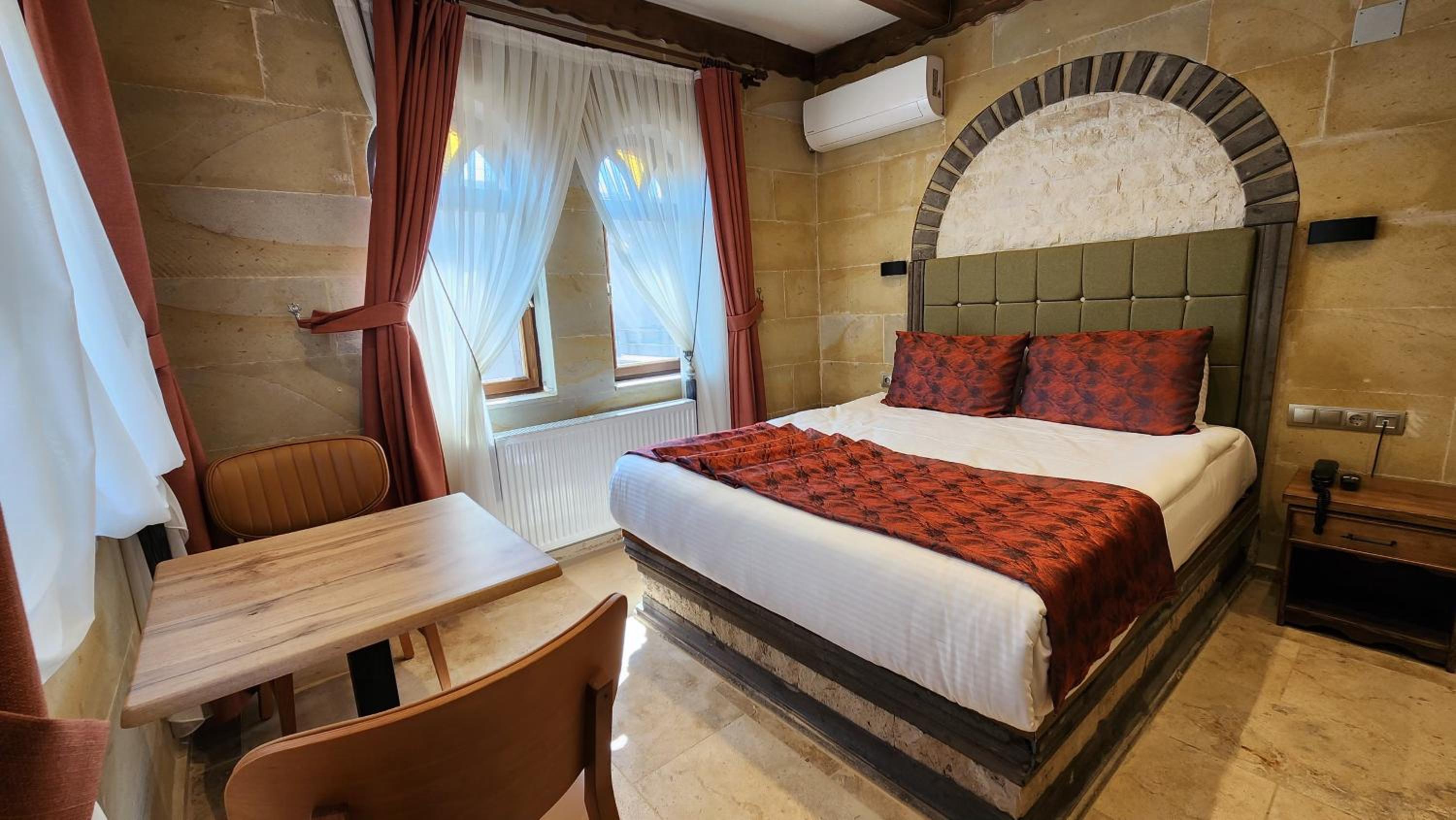Capavista Cave House