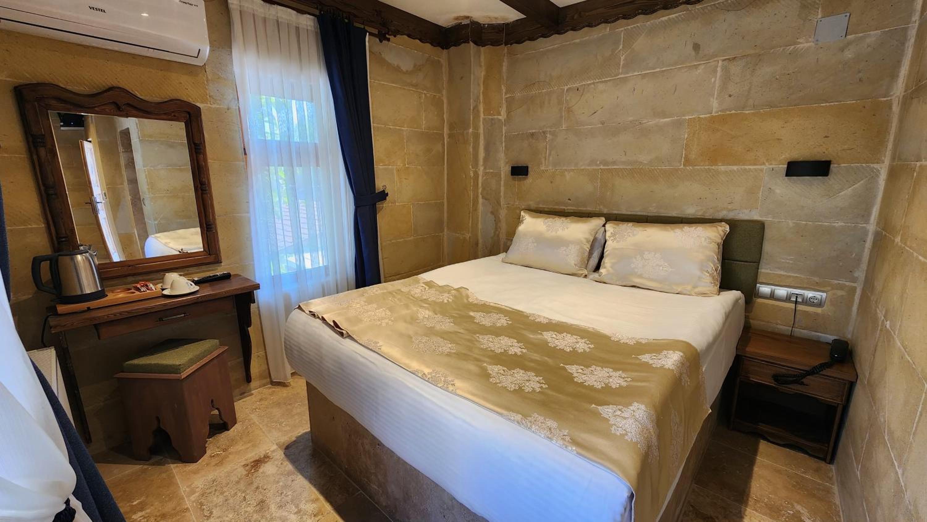 Capavista Cave House