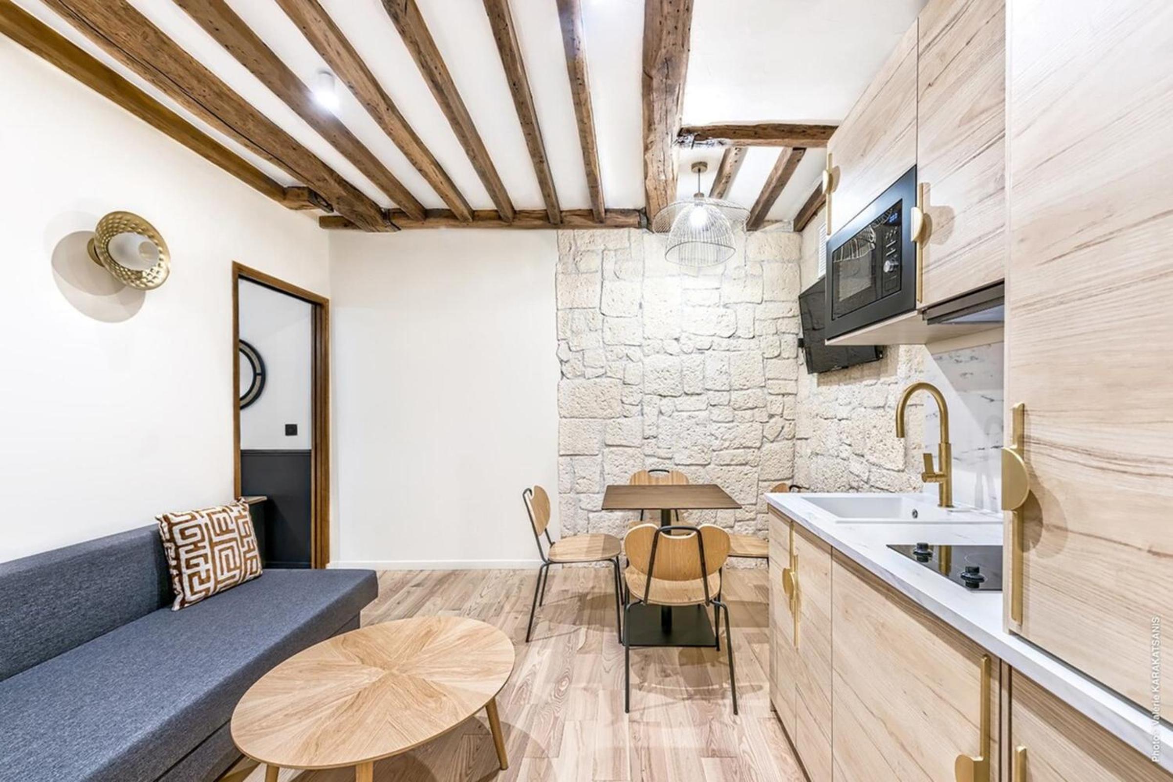 Palais Royal - Victoires 1bdr by B'Your Home
