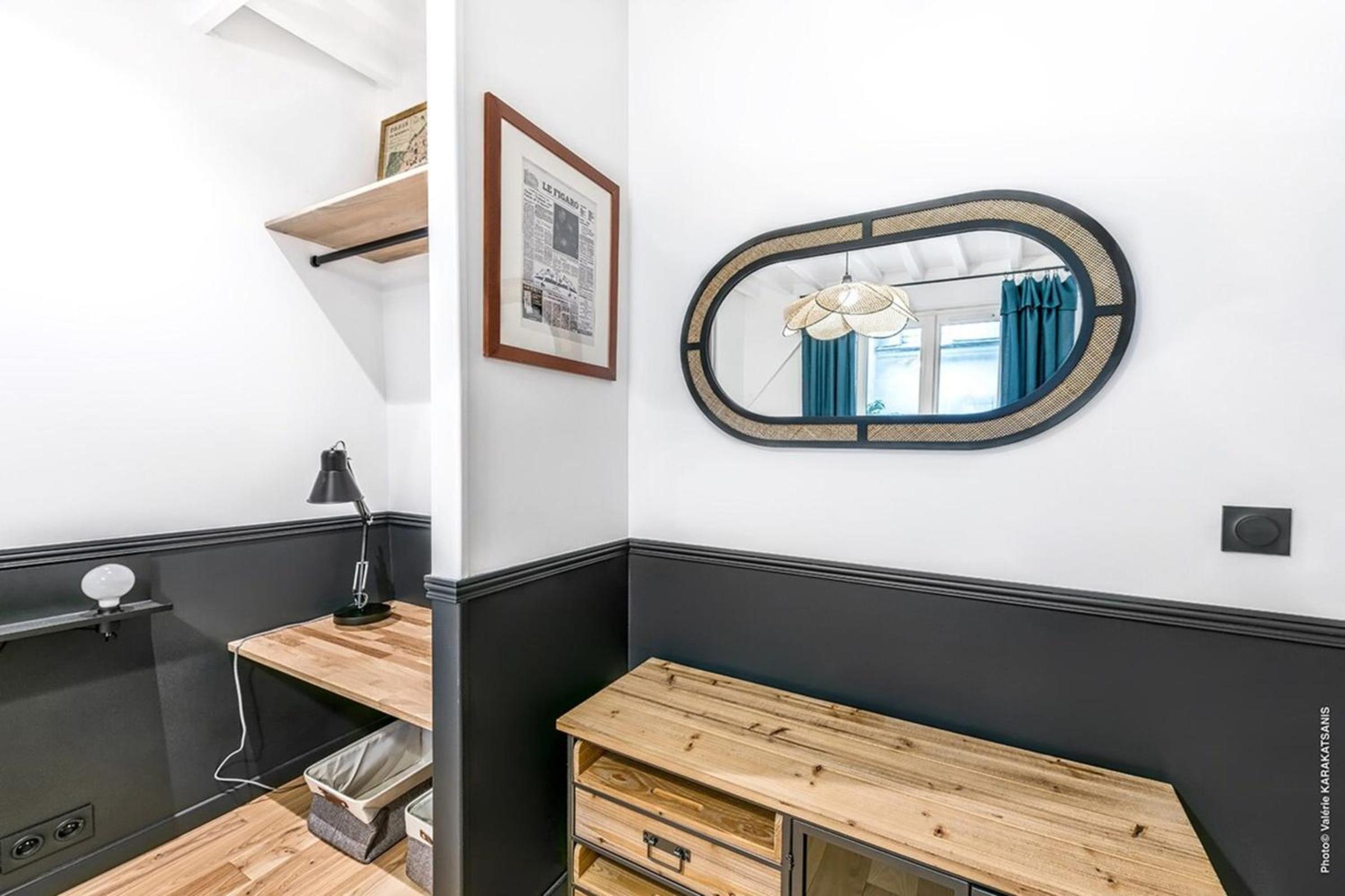 Palais Royal - Victoires 1bdr by B'Your Home