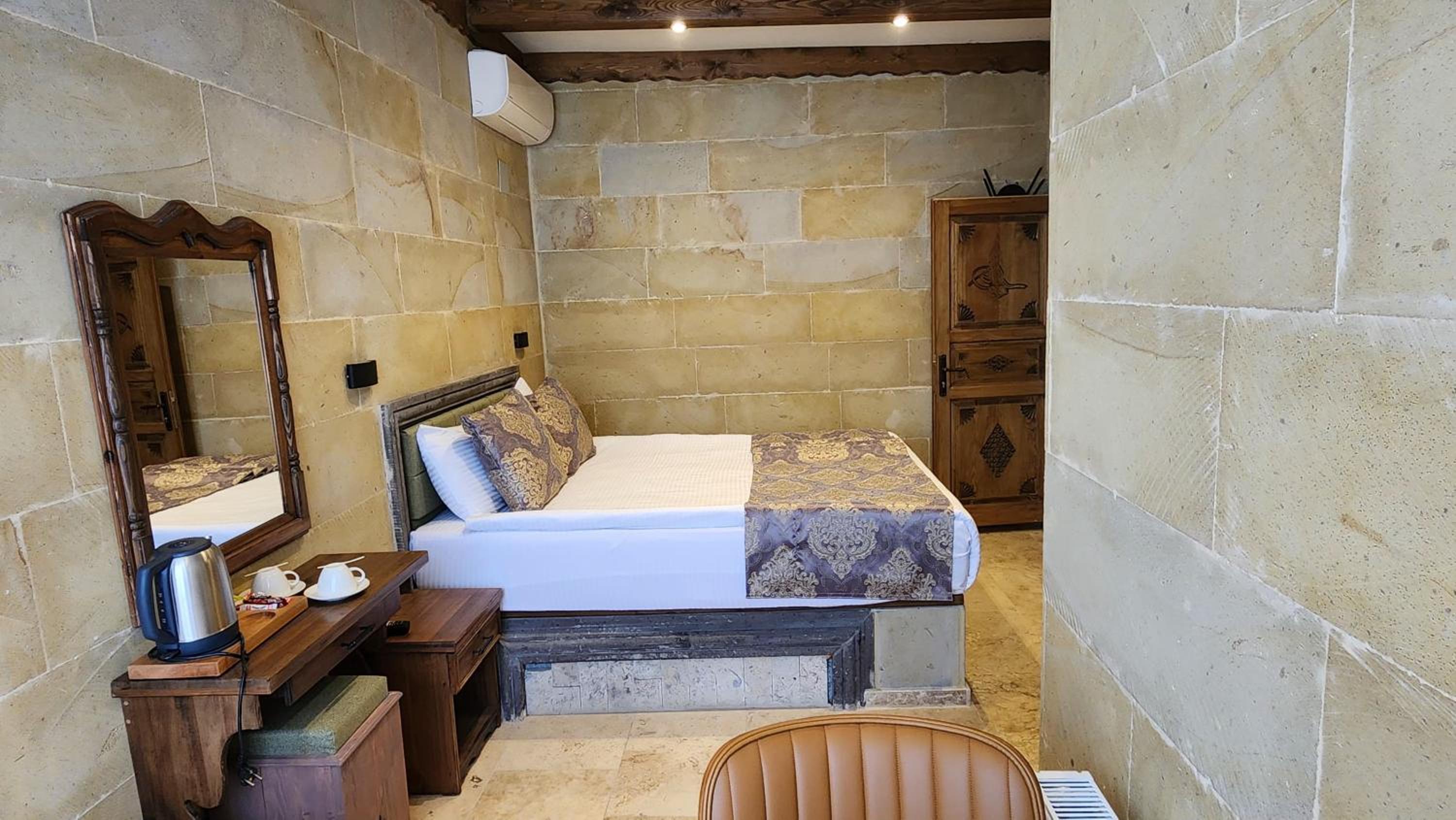 Capavista Cave House