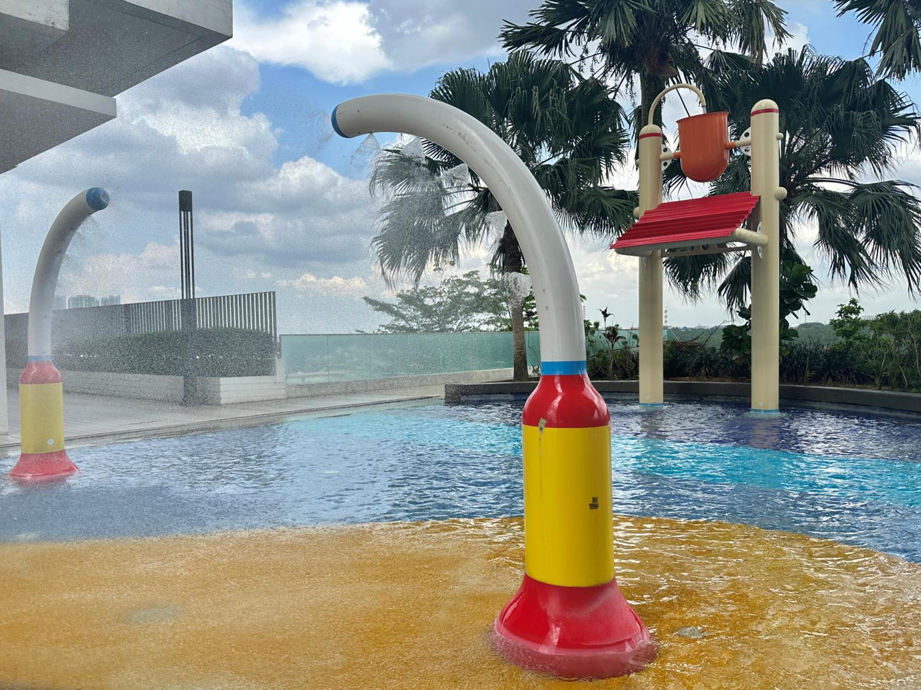 Modern 3BR Family Suite Mosaic Southkey Walk to Mid Valley