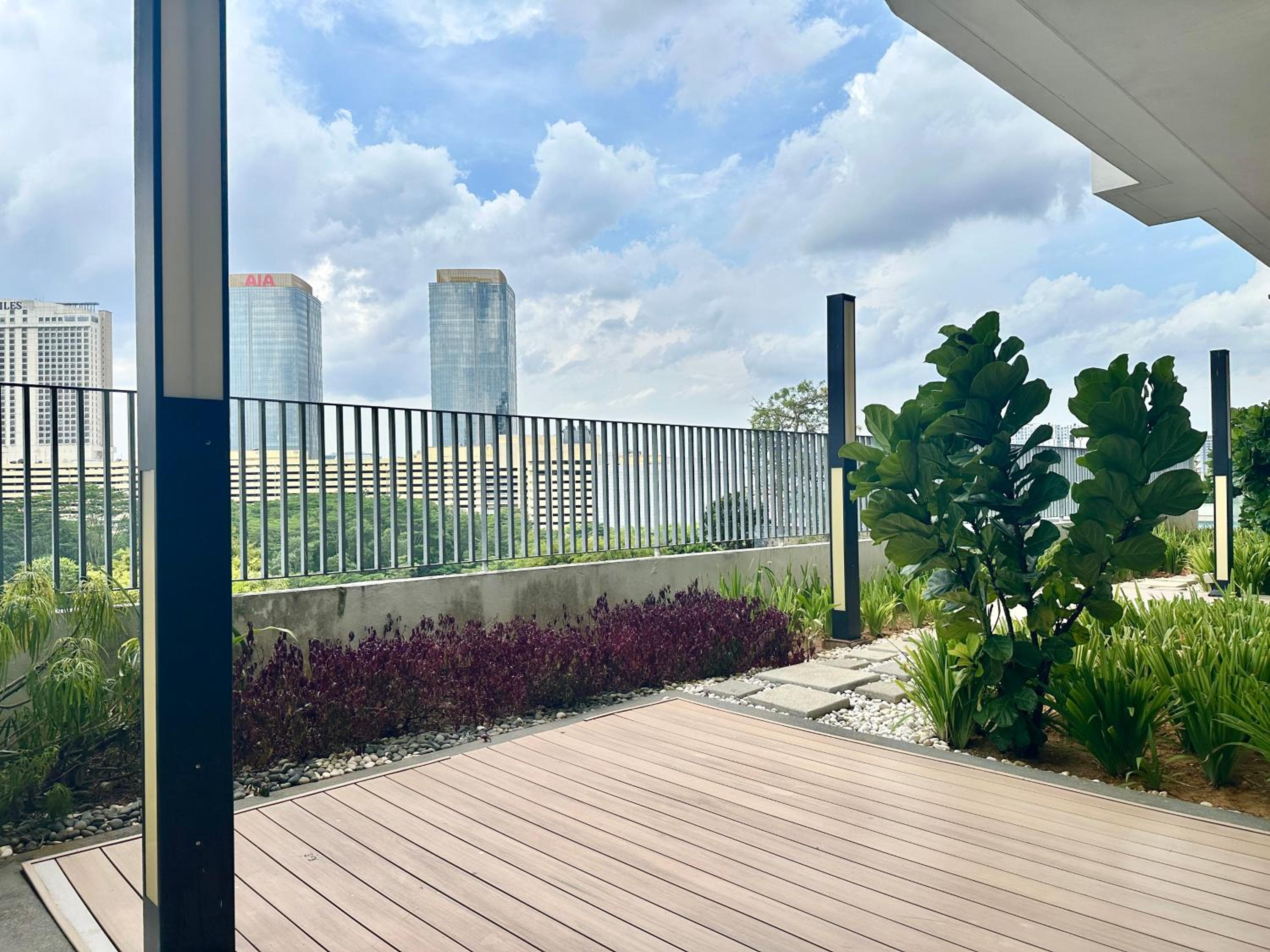 Modern 3BR Family Suite Mosaic Southkey Walk to Mid Valley