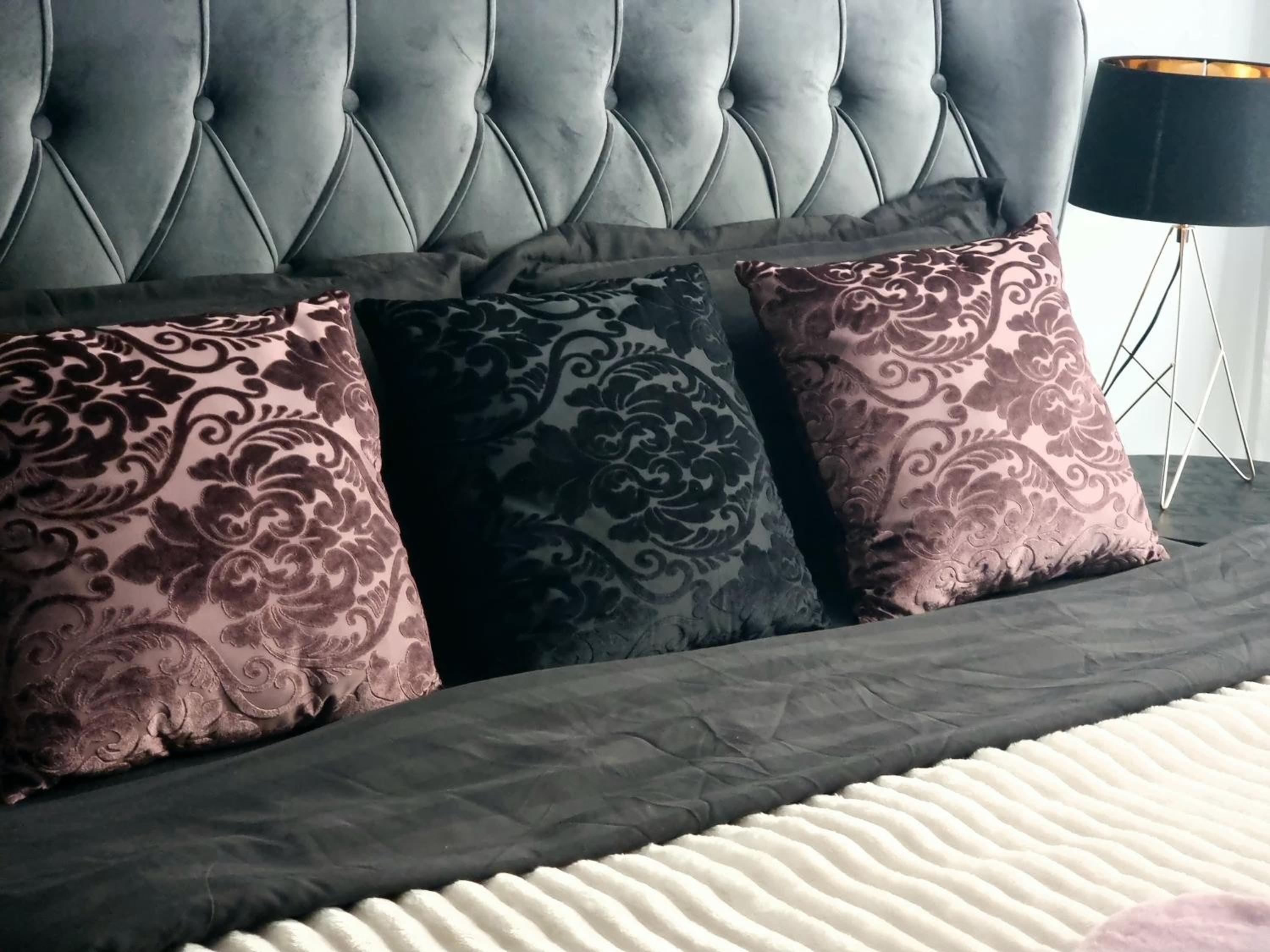 GLAMOUR Style 2 Bedrooms