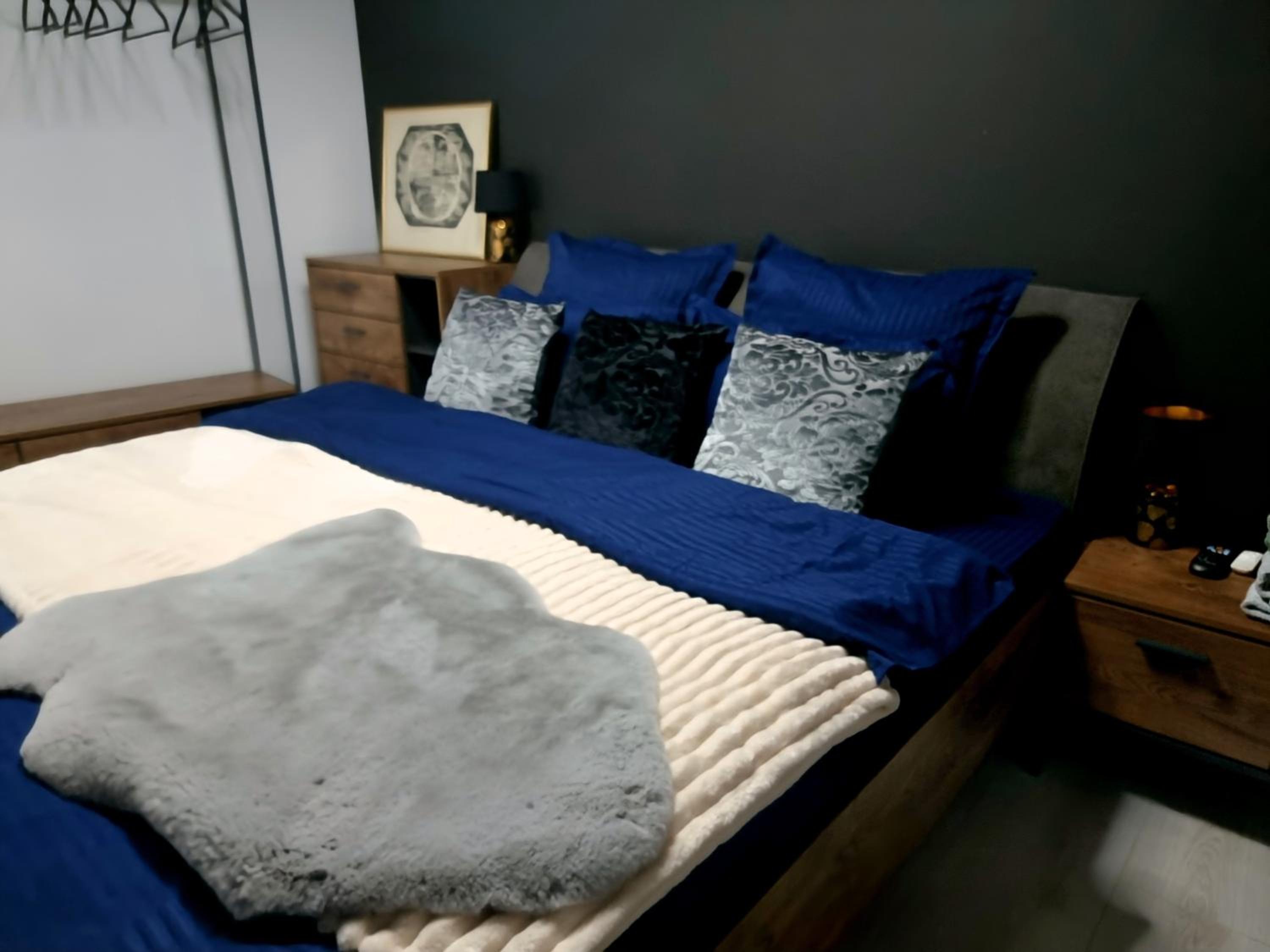 GLAMOUR Style 2 Bedrooms