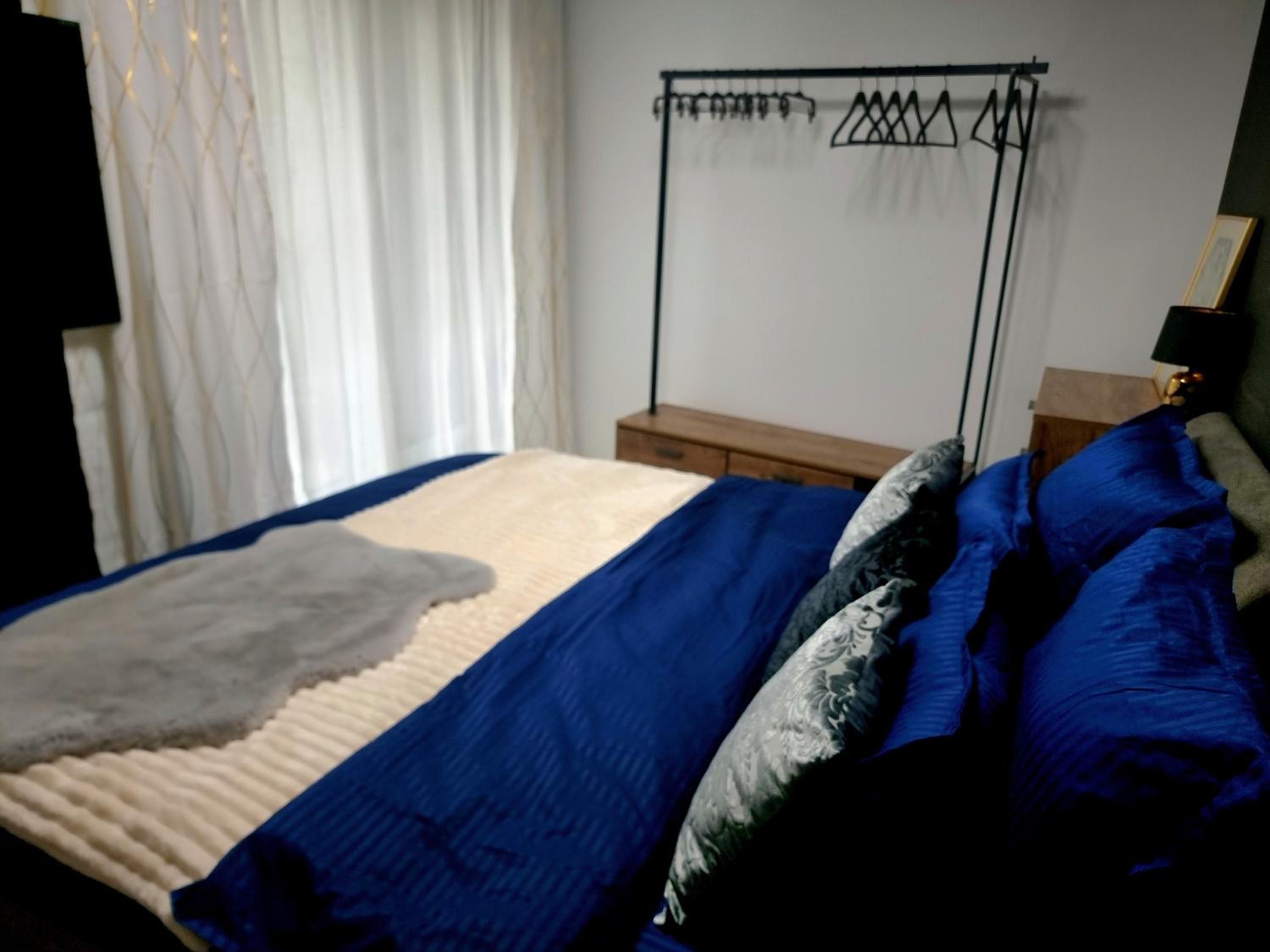 GLAMOUR Style 2 Bedrooms