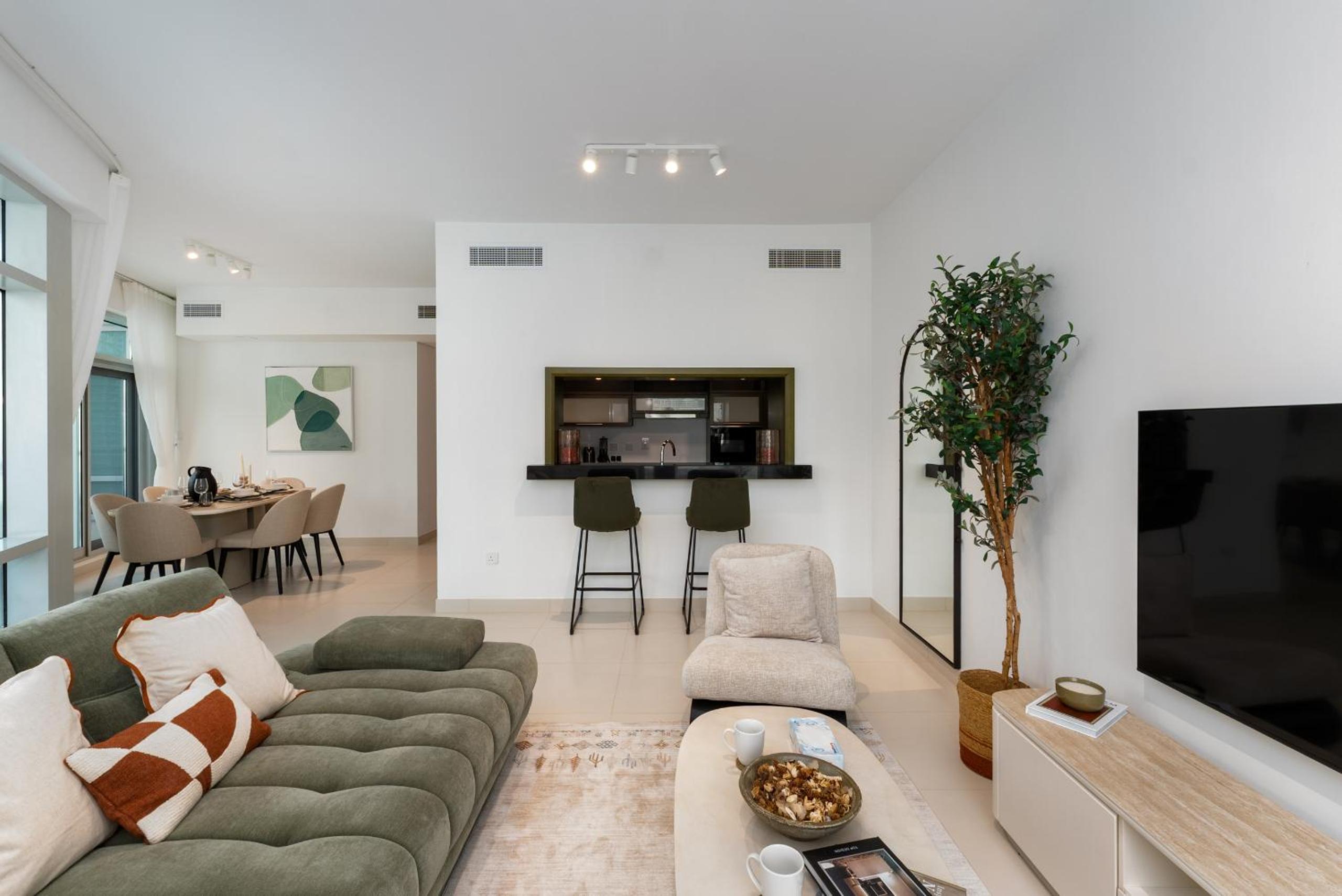 The Lofts West, Downtown Dubai - Mint Stay