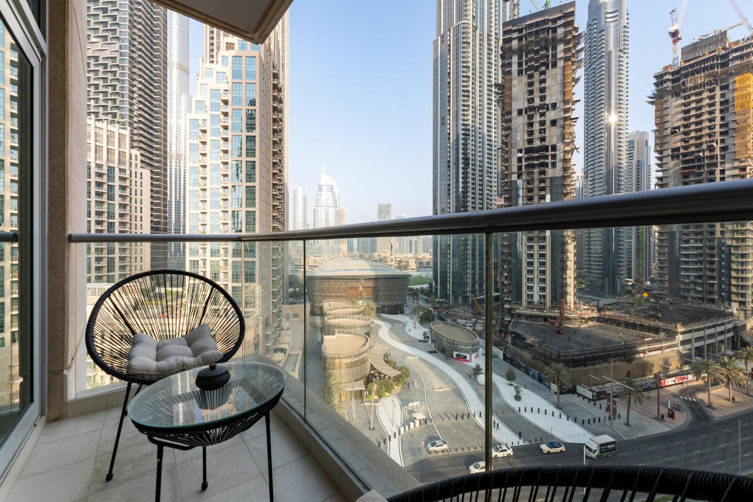 The Lofts West, Downtown Dubai - Mint Stay