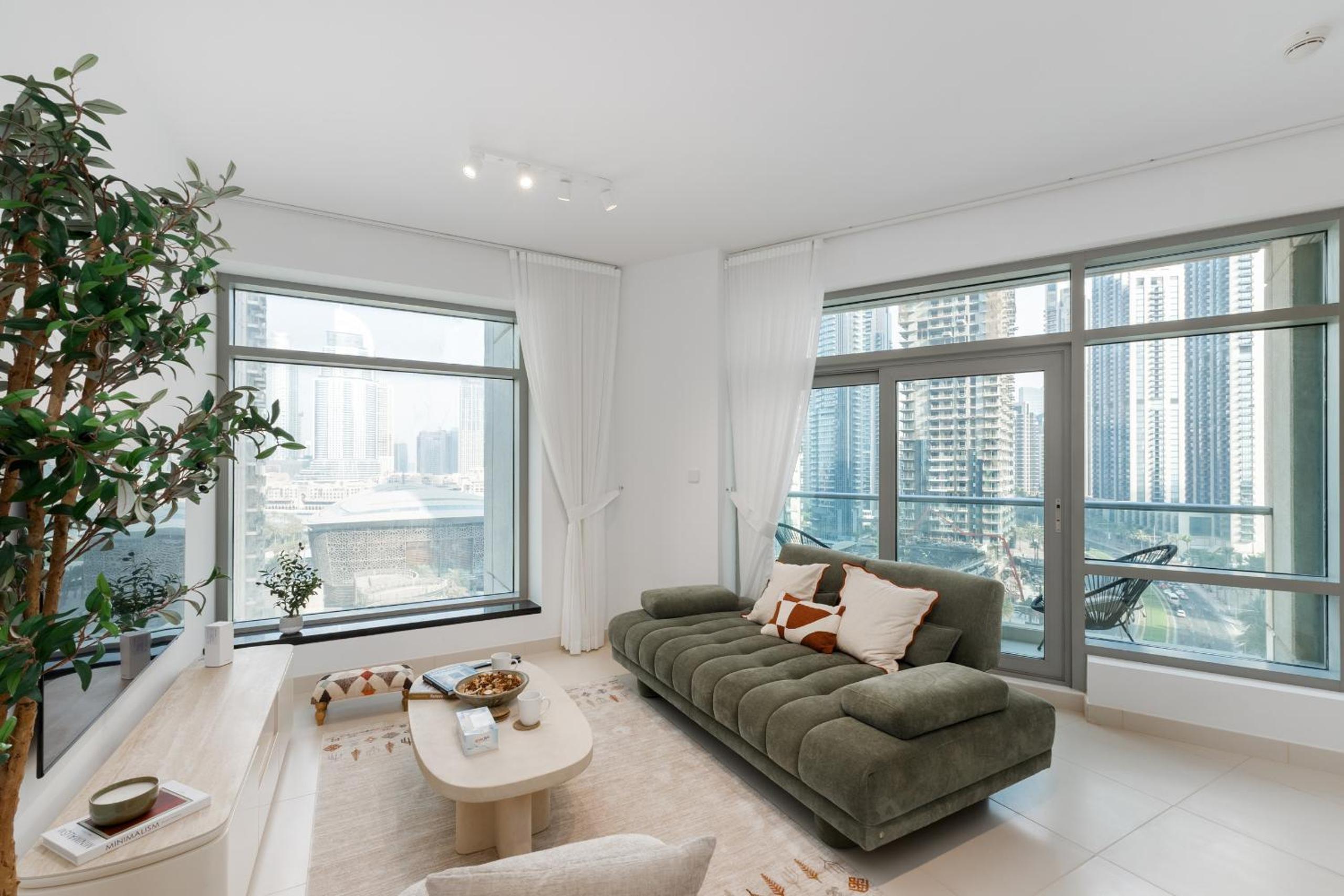 The Lofts West, Downtown Dubai - Mint Stay