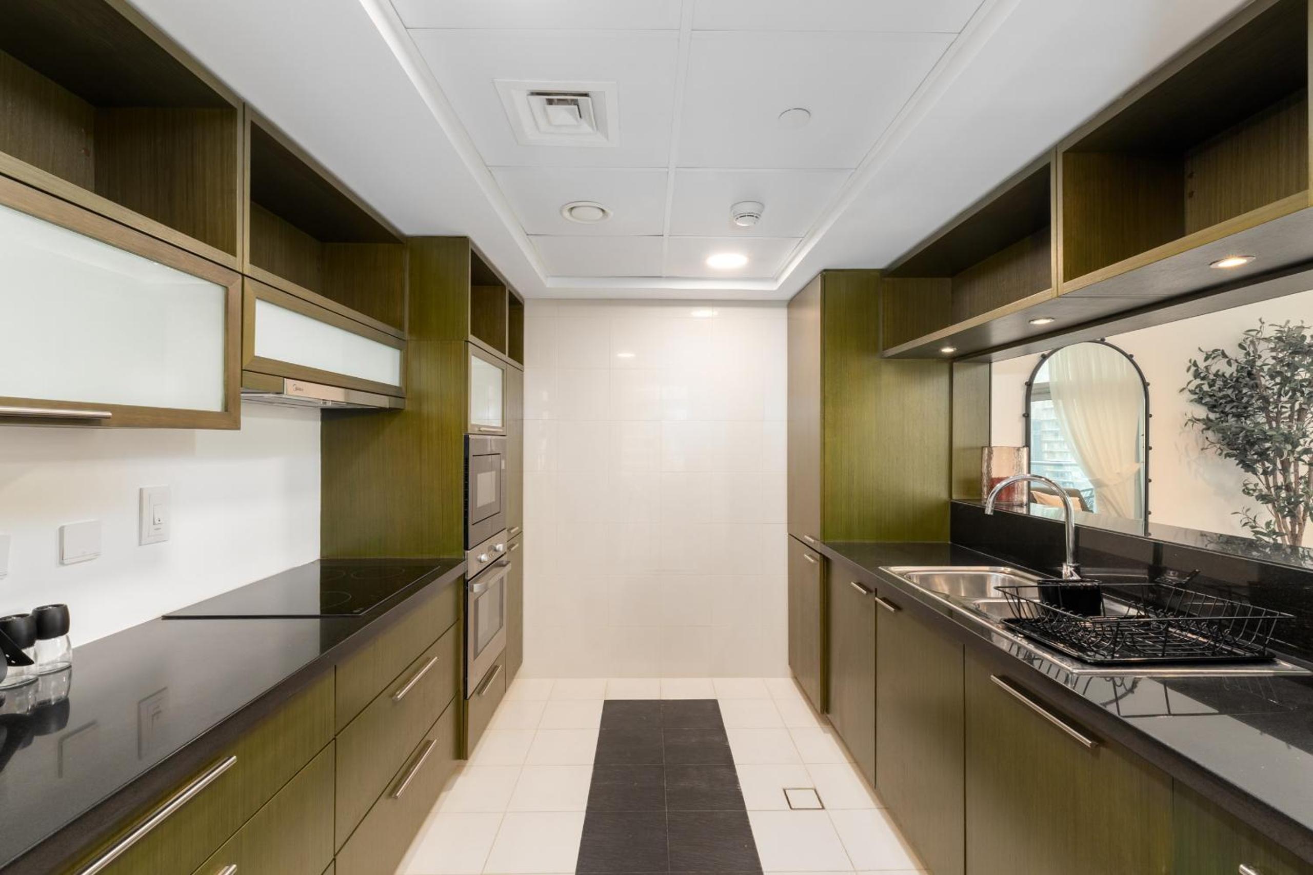 The Lofts West, Downtown Dubai - Mint Stay