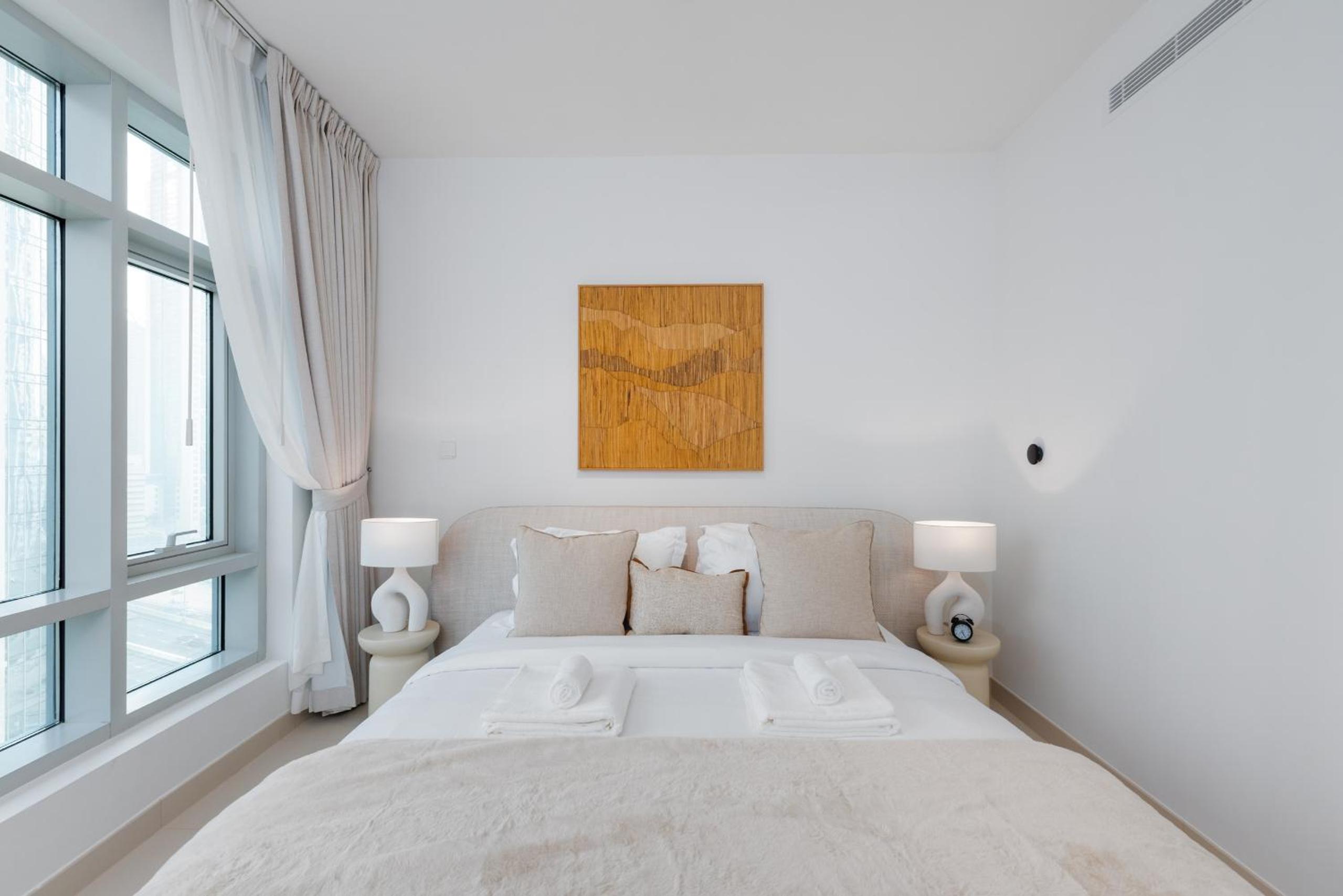 The Lofts West, Downtown Dubai - Mint Stay