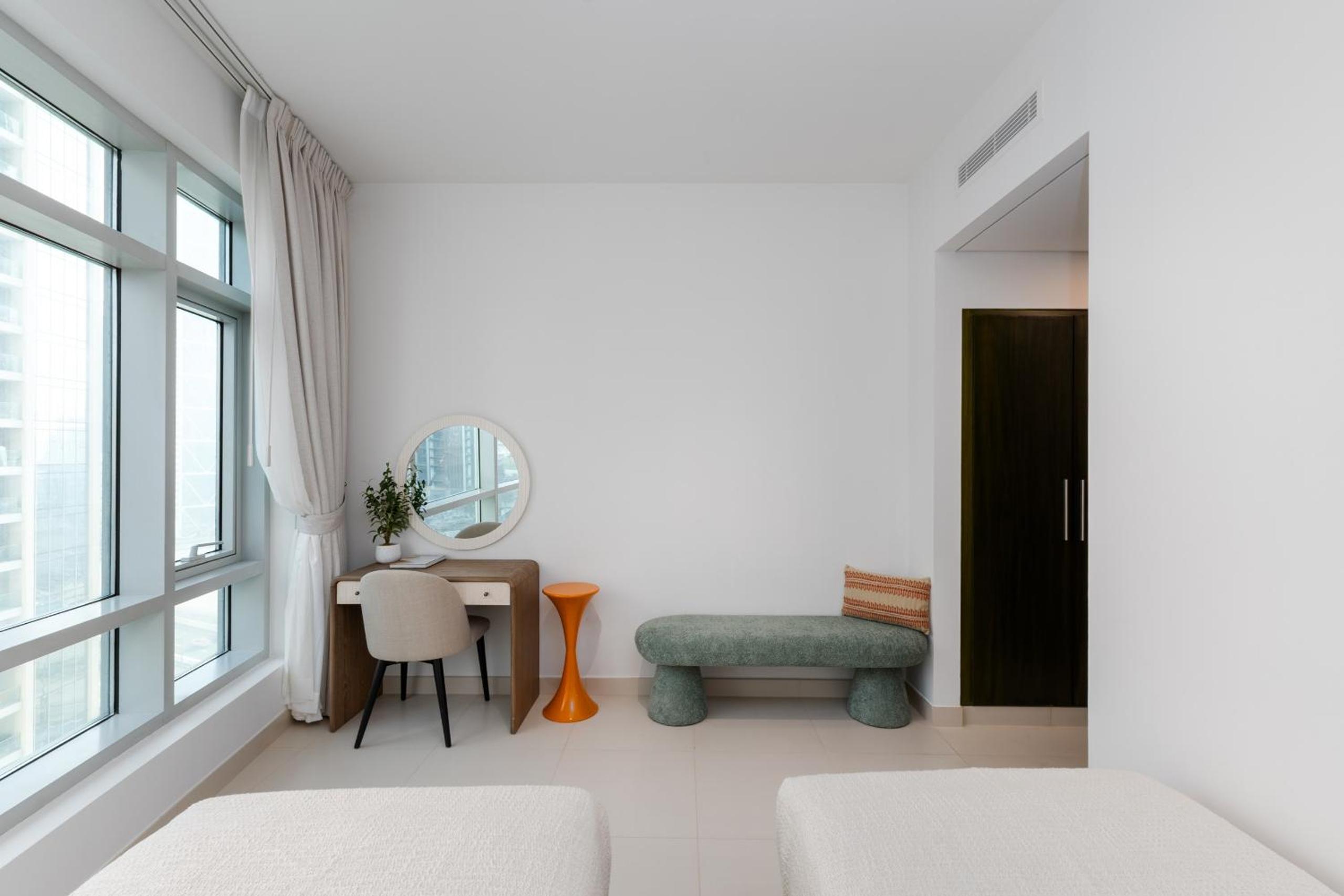 The Lofts West, Downtown Dubai - Mint Stay