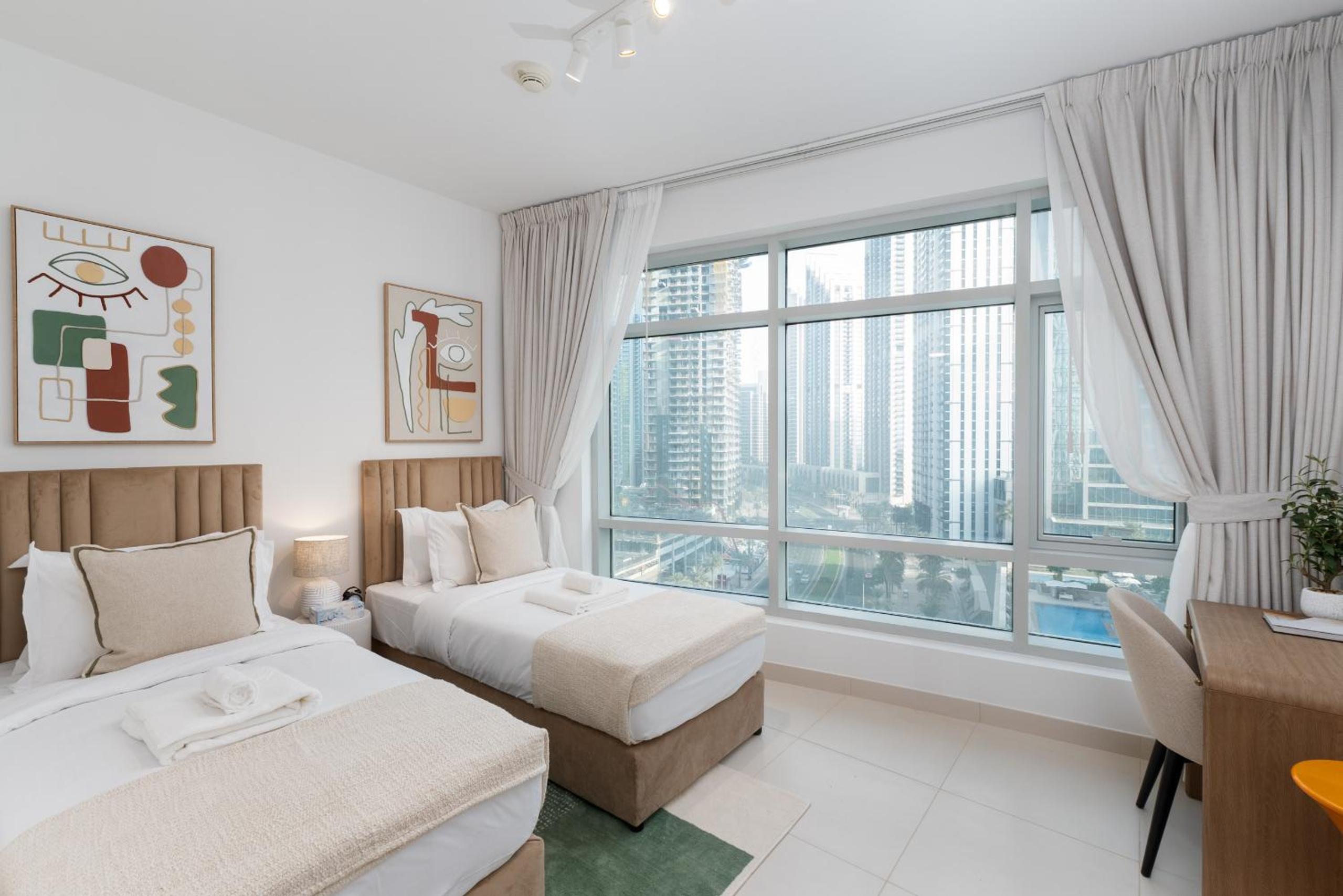 The Lofts West, Downtown Dubai - Mint Stay