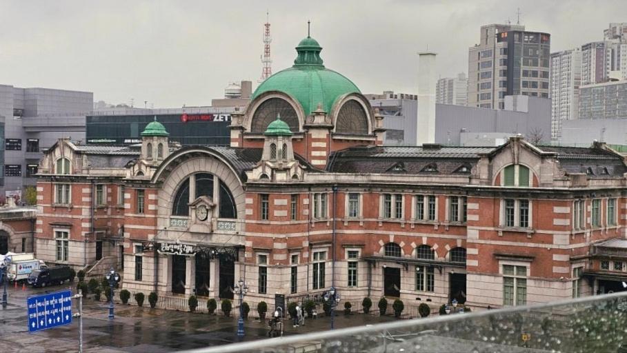 3beds near Ahyeon Hongdae Seoul train st Yeouido