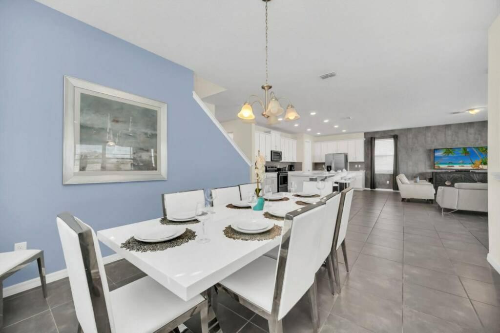 Disney Delight Luxury Homethemed close to Parks