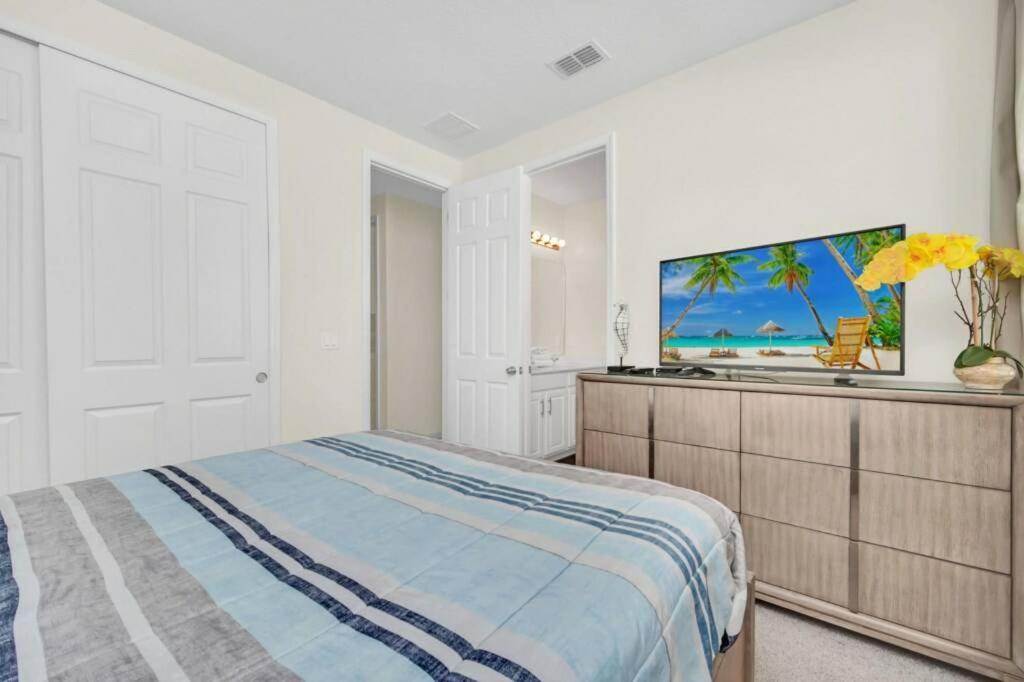 Disney Delight Luxury Homethemed close to Parks