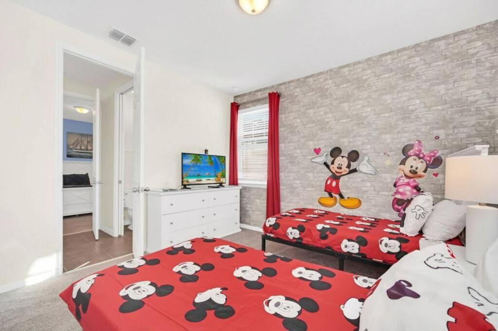 Disney Delight Luxury Homethemed close to Parks