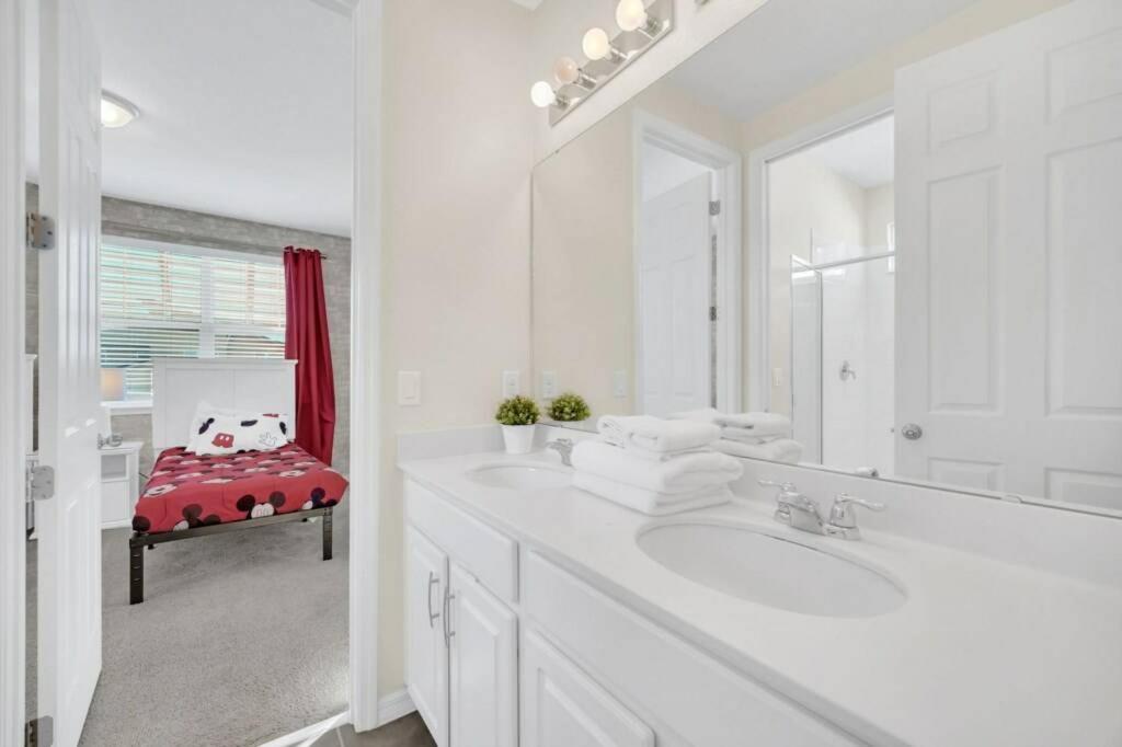 Disney Delight Luxury Homethemed close to Parks