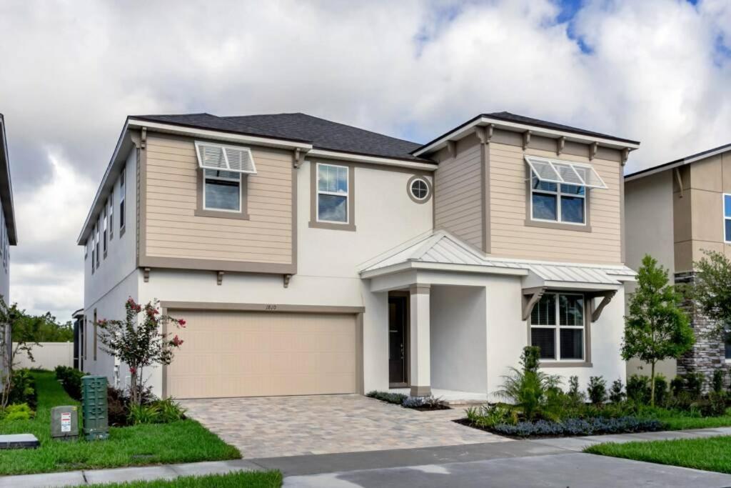 Disney Delight Luxury Homethemed close to Parks