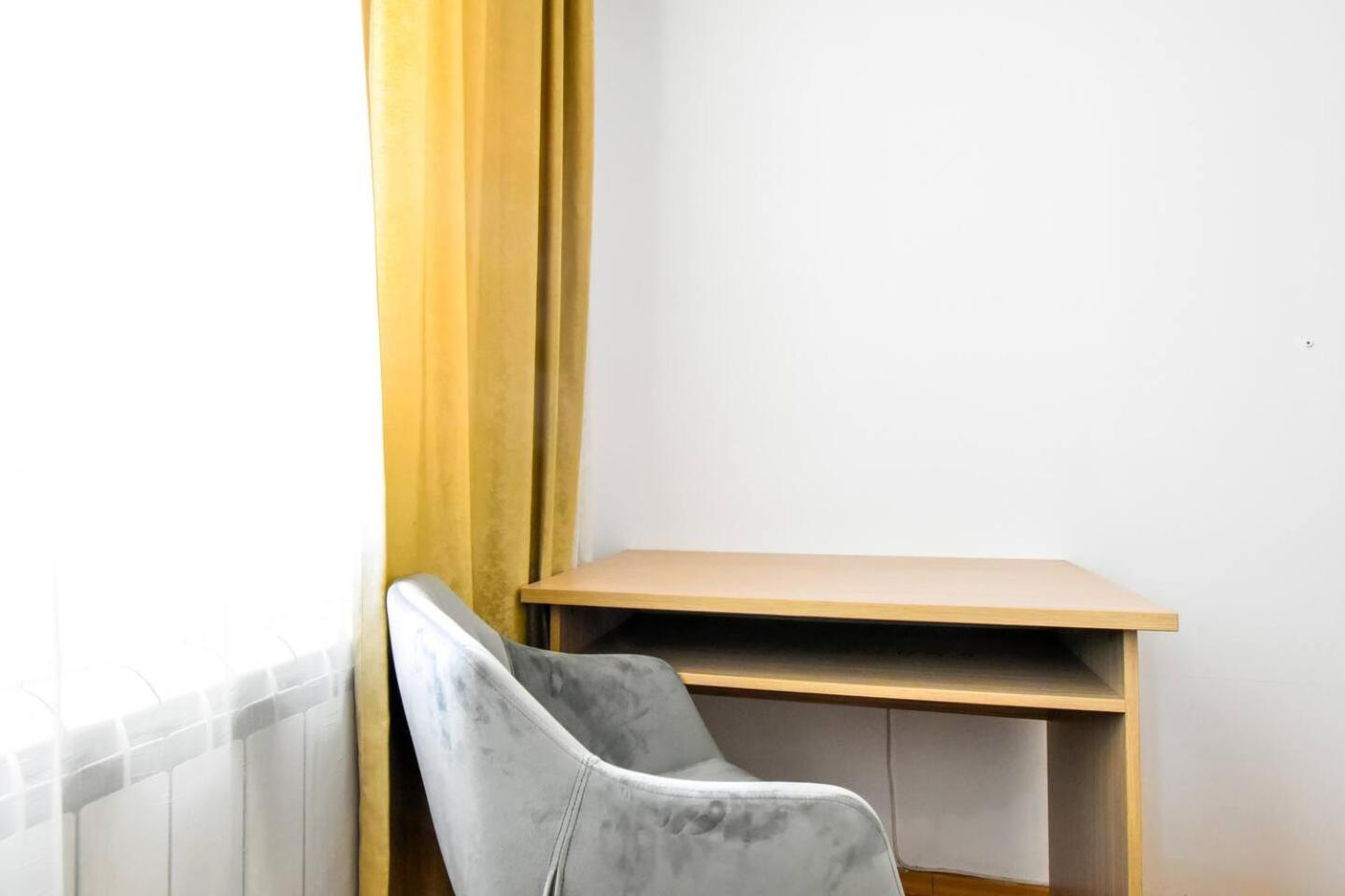 BudgetWork-Friendly Apartment near Business Park