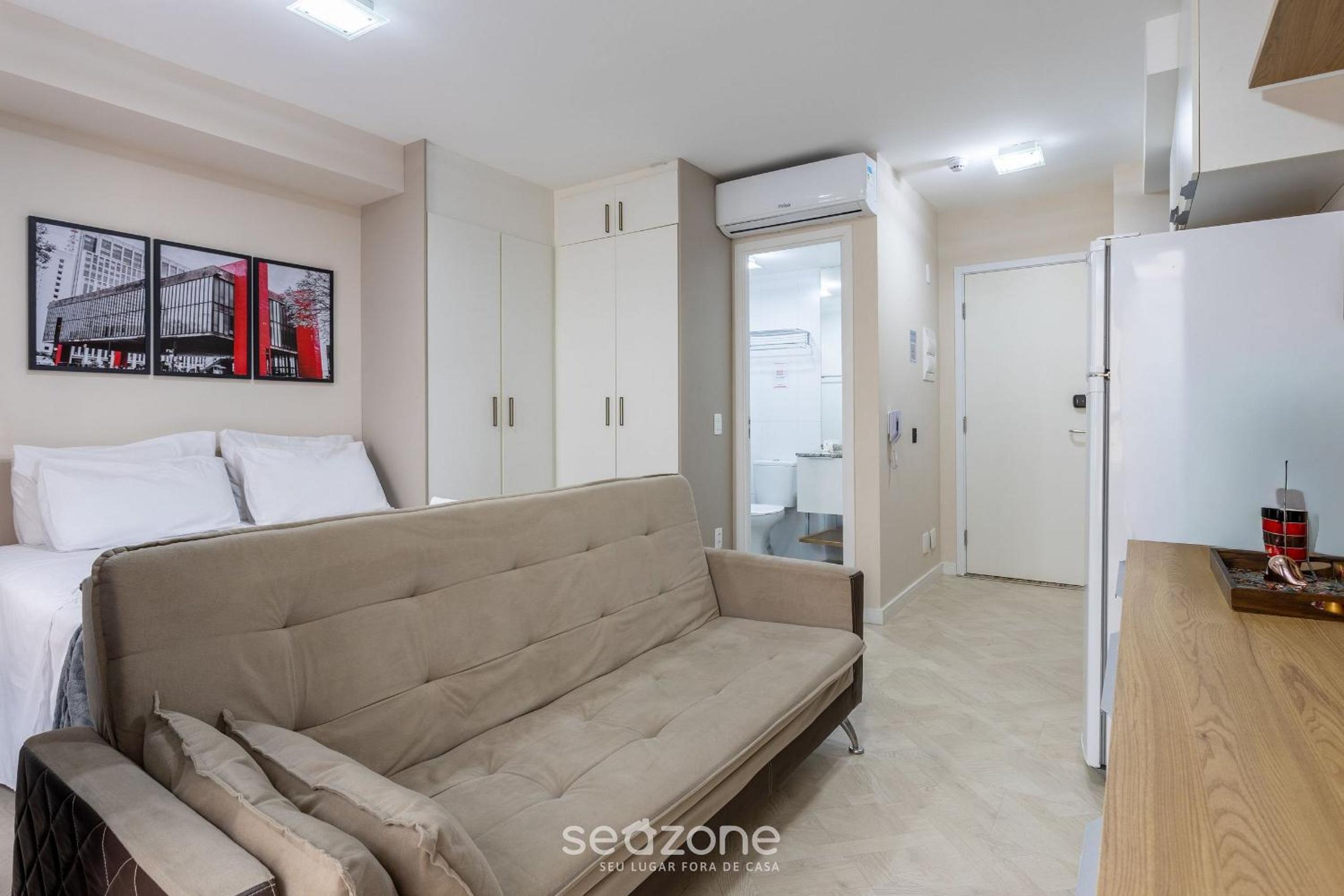 Studio with balcony 500m from the Metro - MOP0103