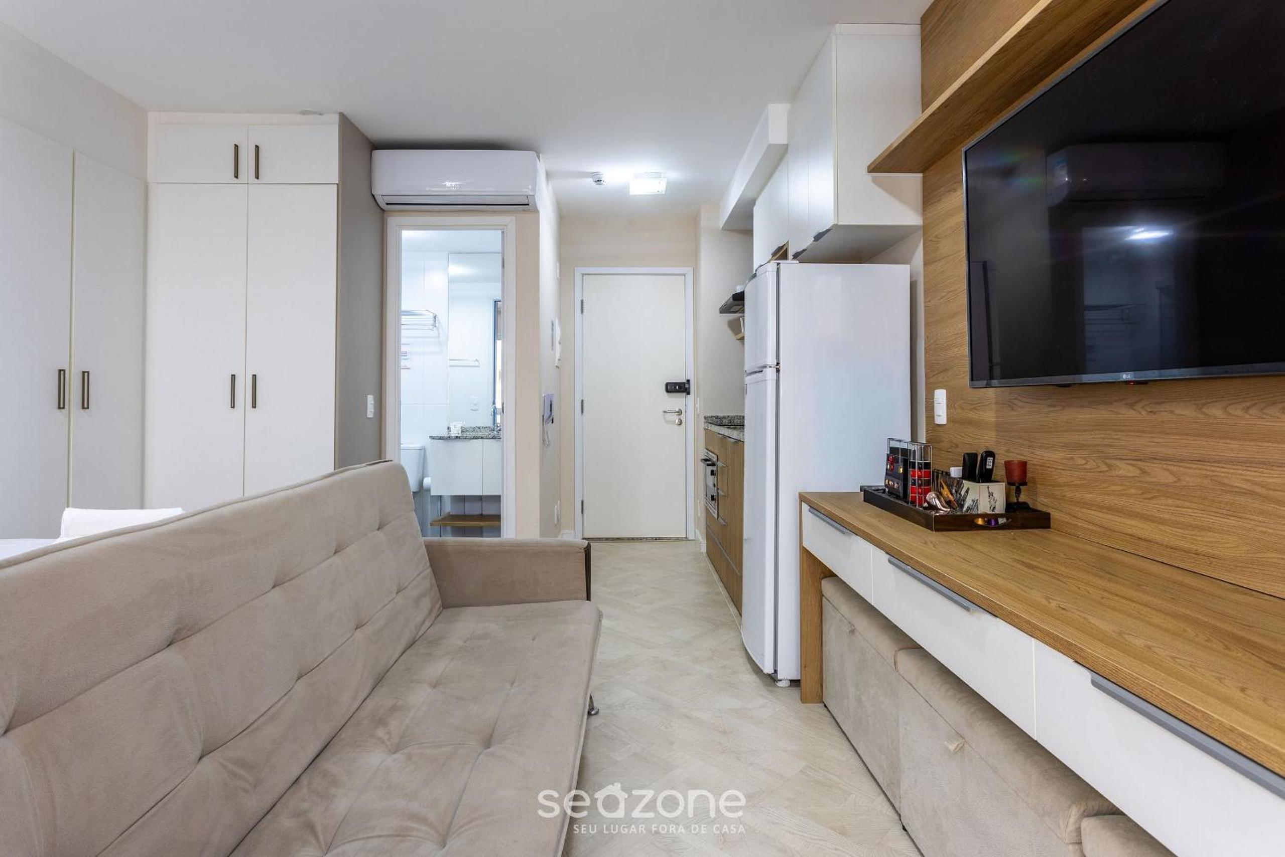 Studio with balcony 500m from the Metro - MOP0103