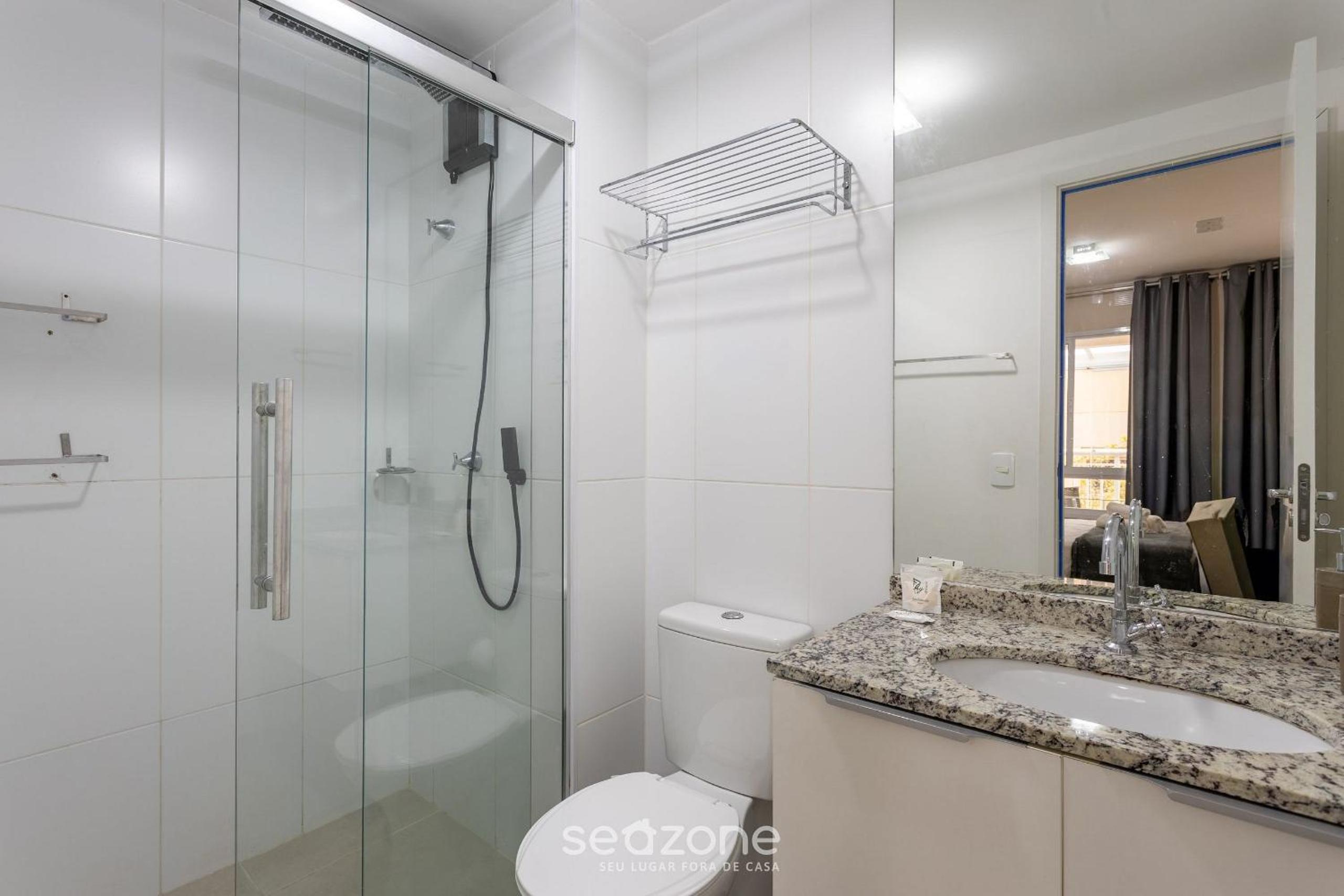 Studio with balcony 500m from the Metro - MOP0103