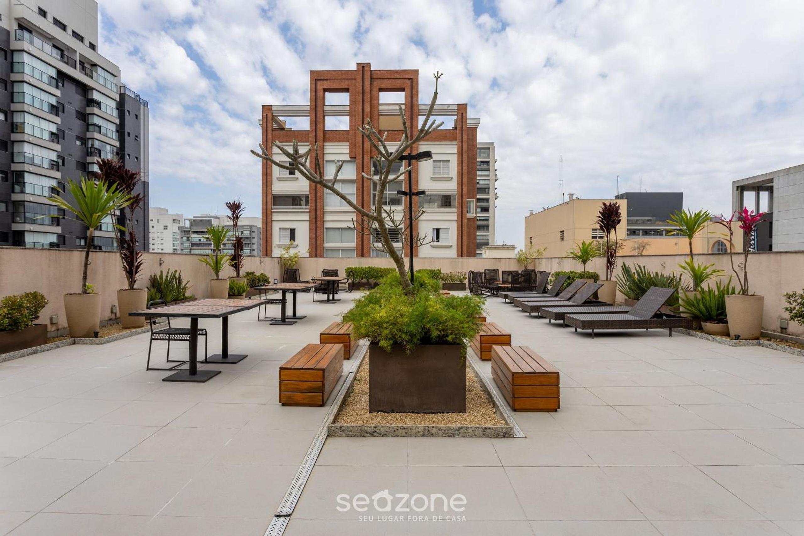 Studio with balcony 500m from the Metro - MOP0103