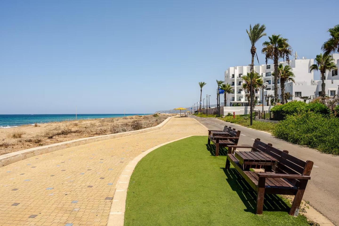 GW930 Gugel Waves Amazing Seaview Apartments