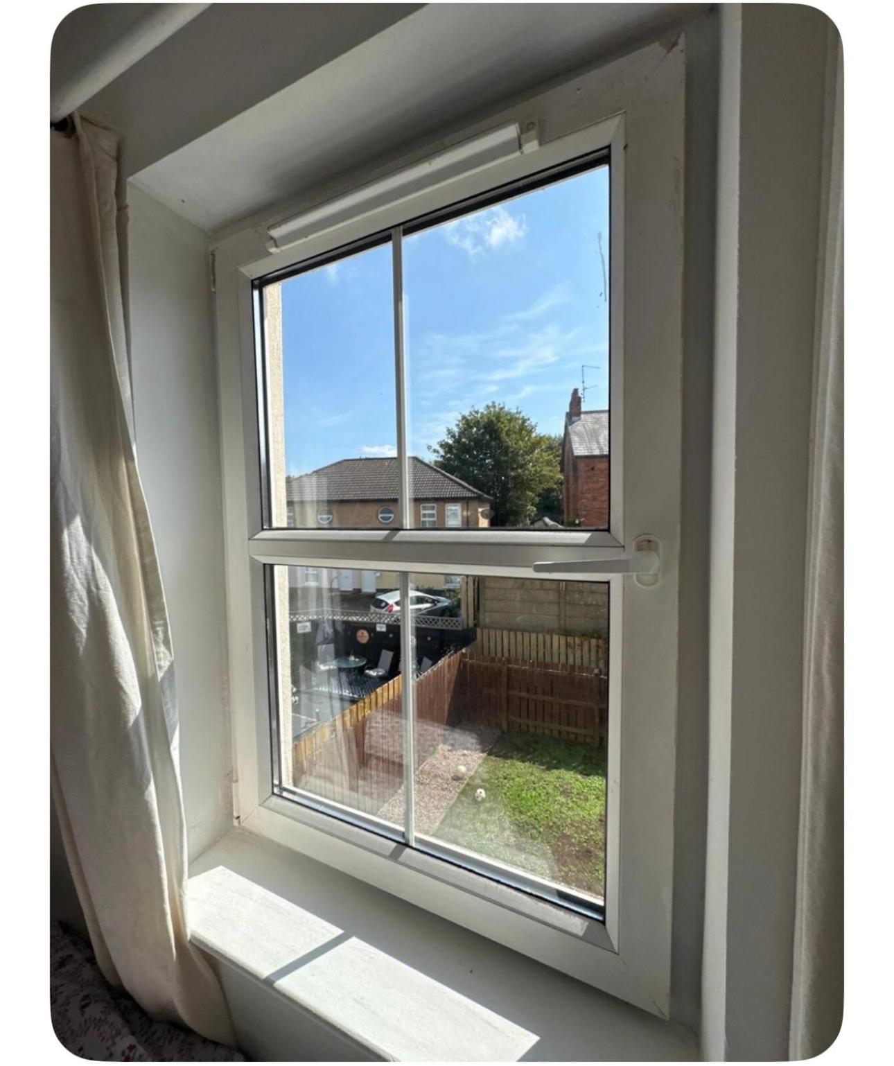 Cozy Room in Quiet Cul-de-Sac Near City Centre