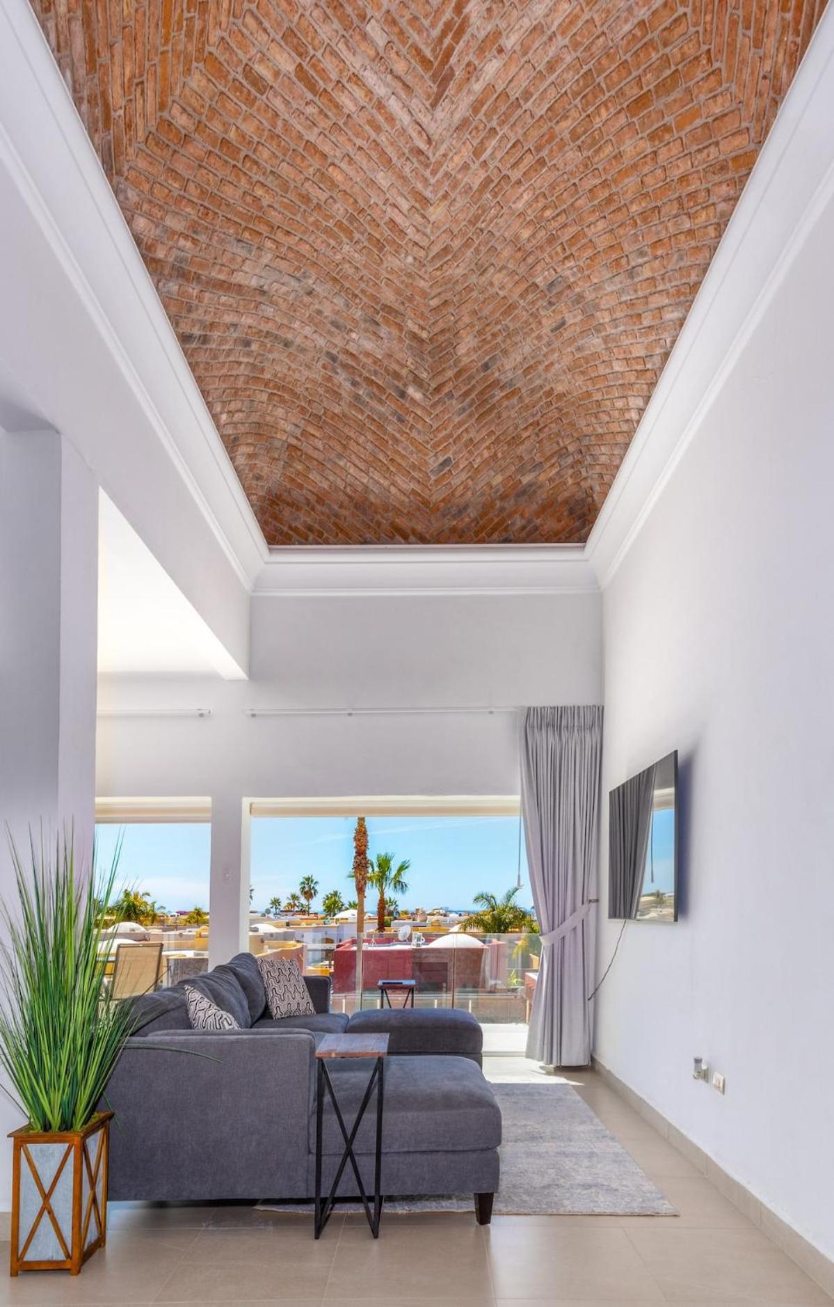Dome Getaway - Pool, Ocean View & Beach Access