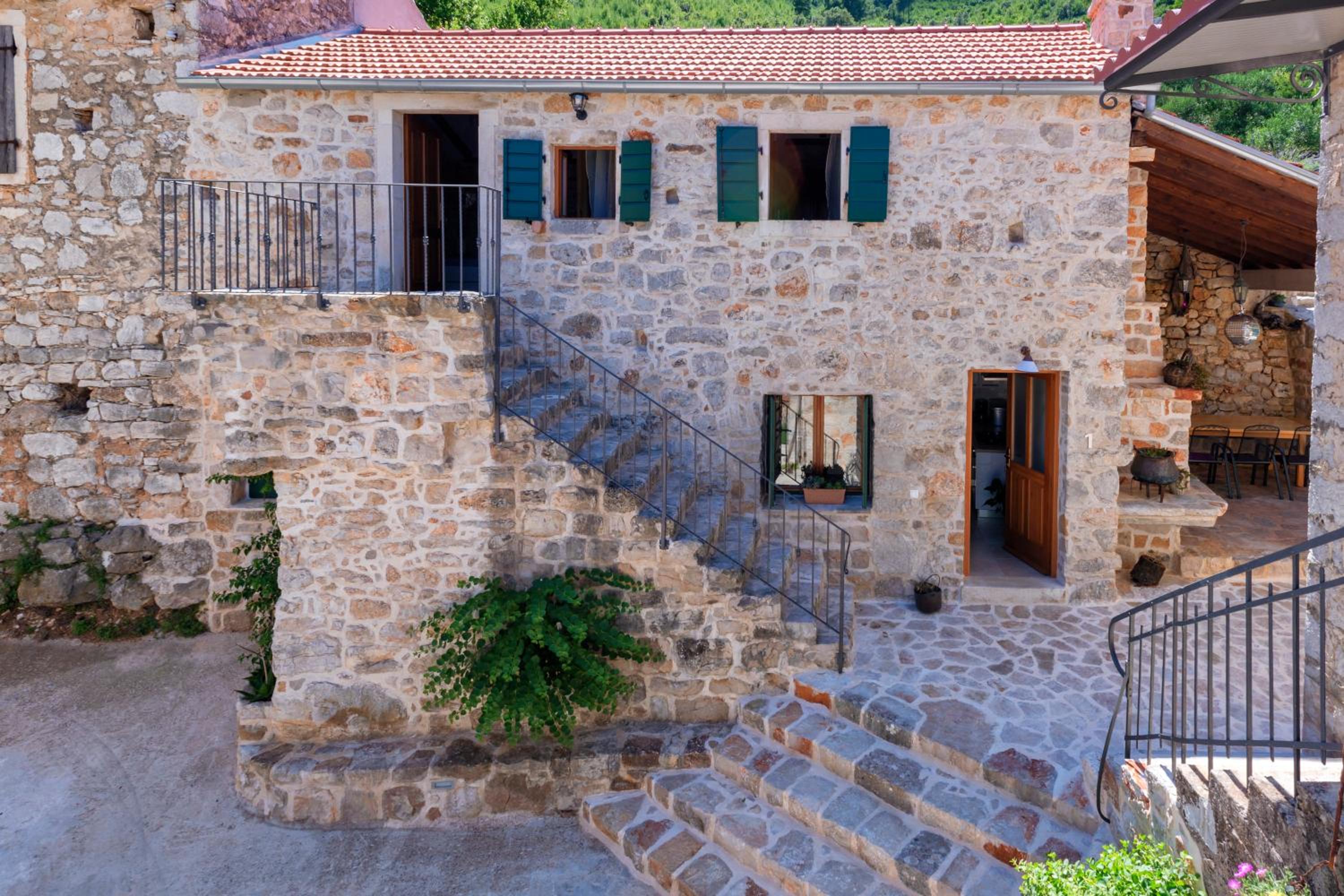 Stone Villa Marjan view 3