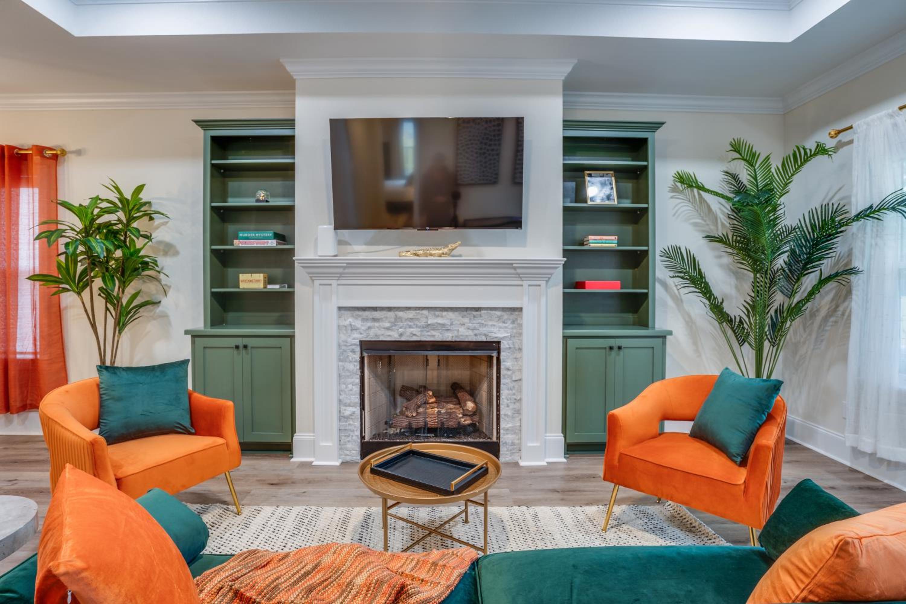 Tally Cozy Craftsman Near Football Parks Lake & Airport