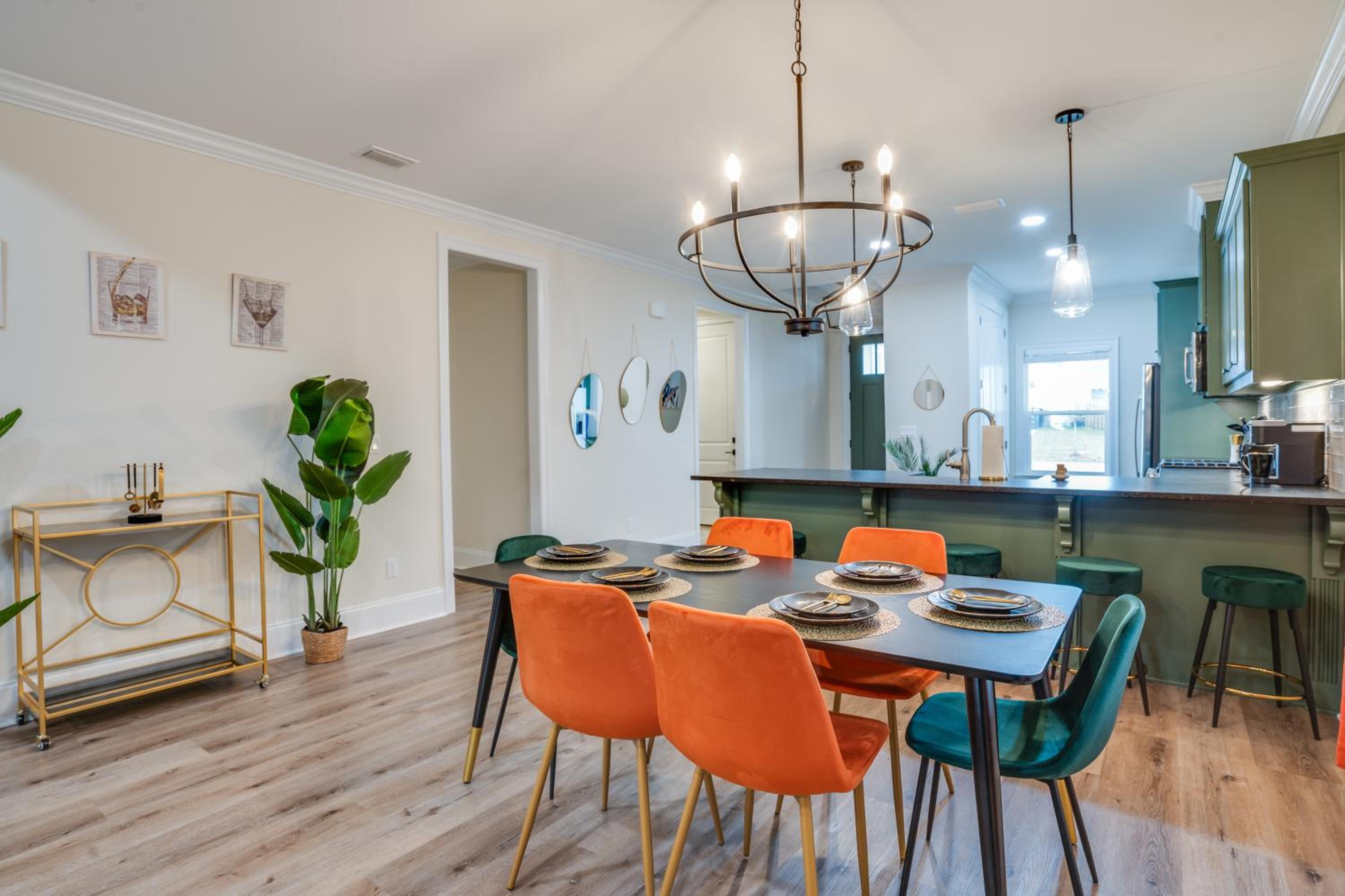 Tally Cozy Craftsman Near Football Parks Lake & Airport