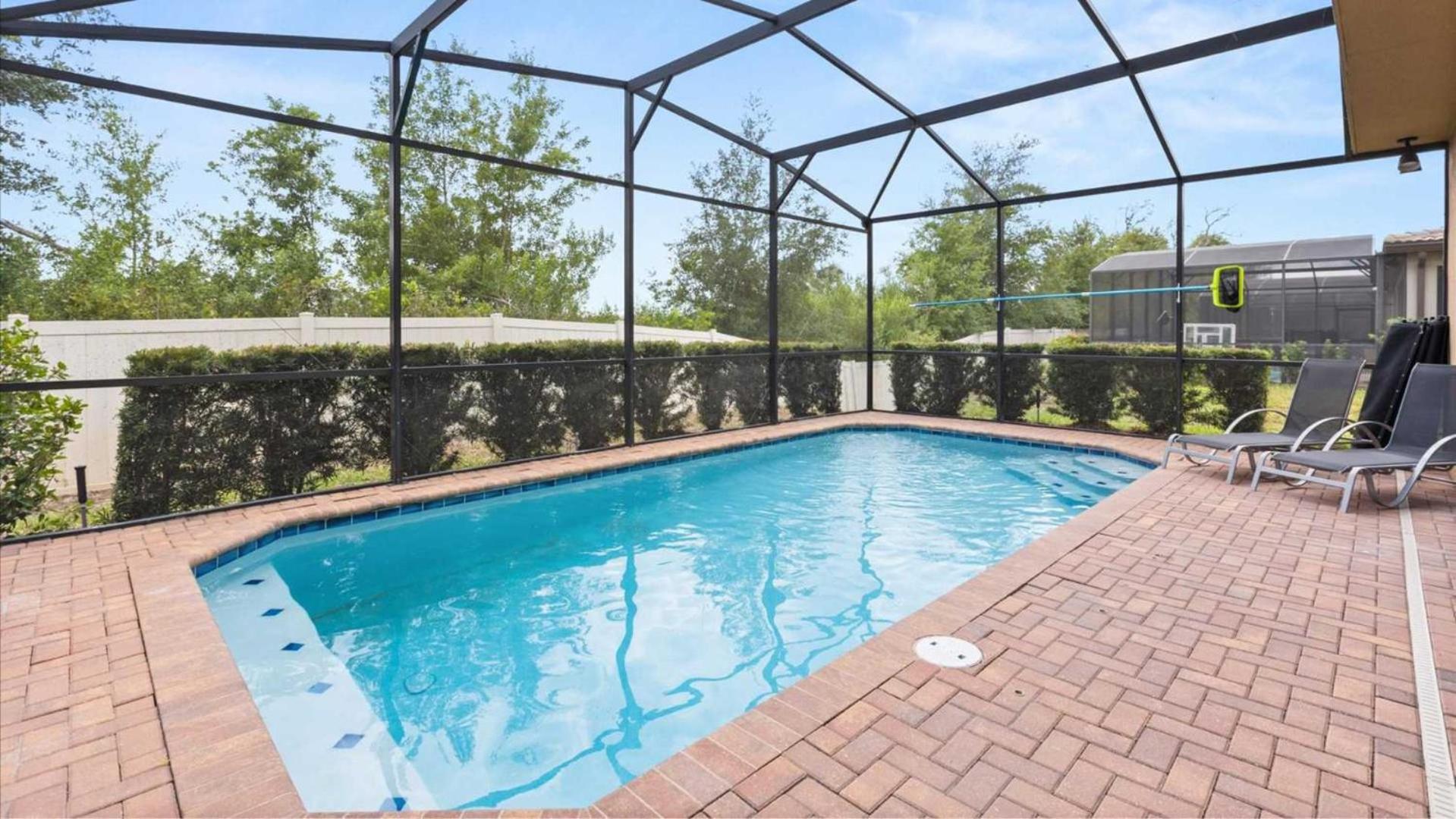 Upstay- Family Villa for 12 w Pool Games & BBQ