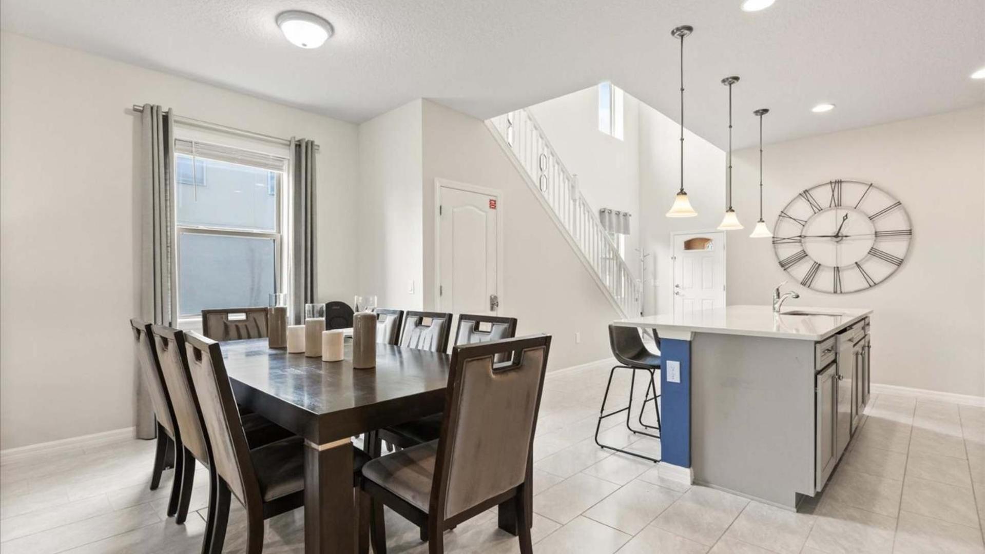 Upstay- Family Villa for 12 w Pool Games & BBQ