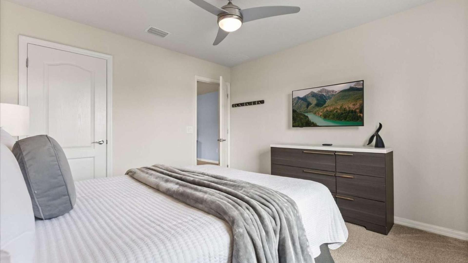 Upstay- Family Villa for 12 w Pool Games & BBQ