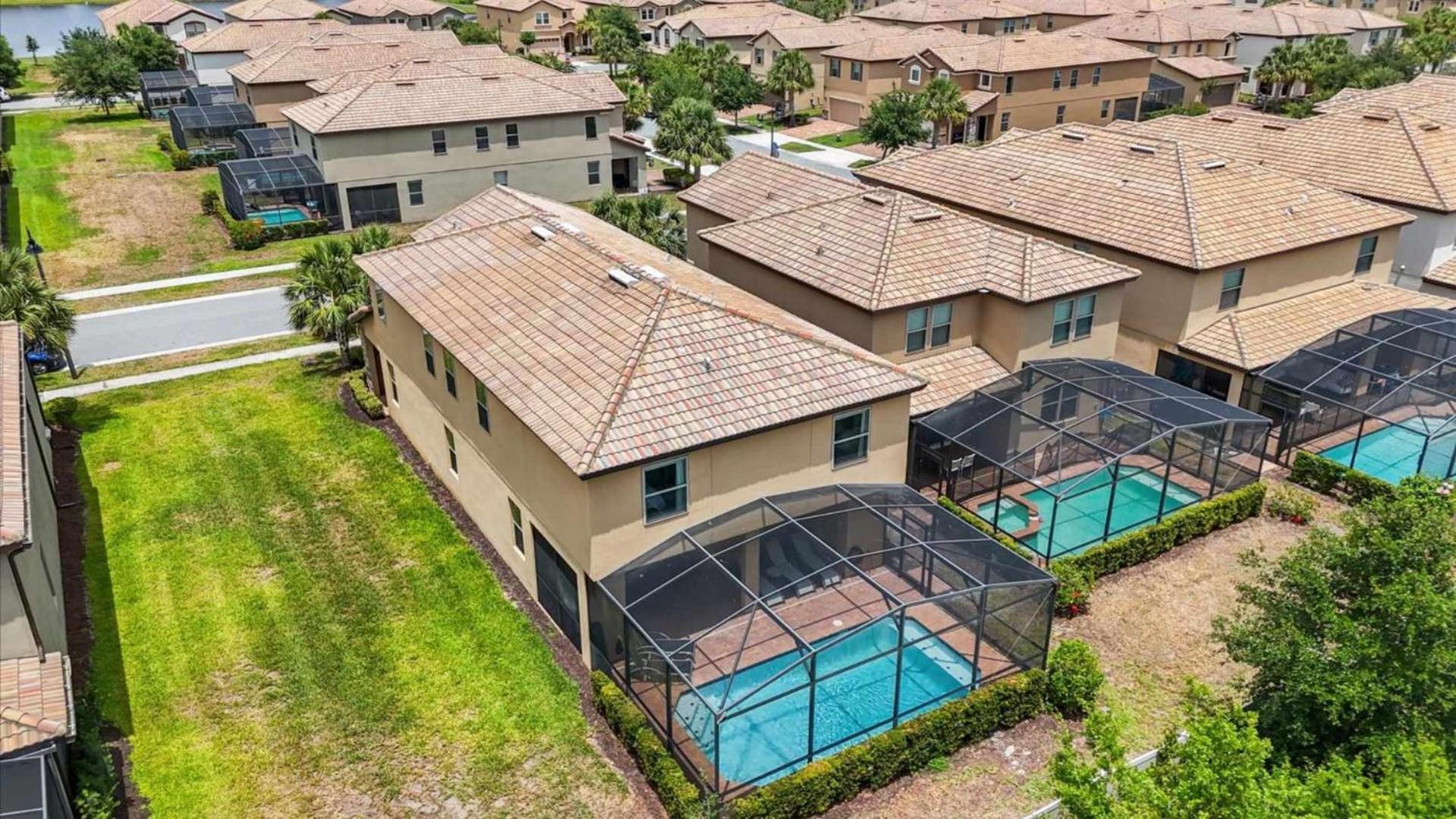 Upstay- Family Villa for 12 w Pool Games & BBQ
