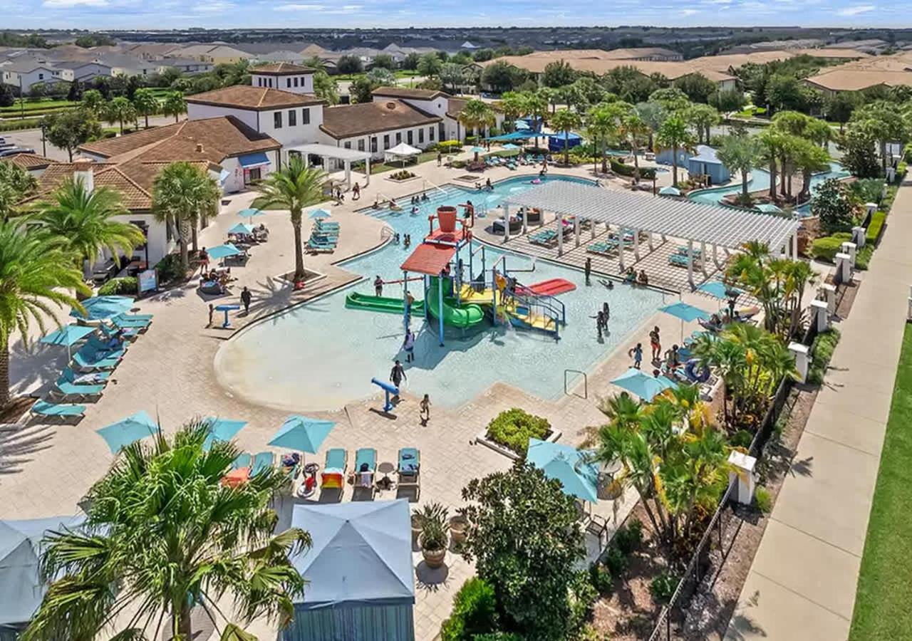 Upstay- Family Villa for 12 w Pool Games & BBQ
