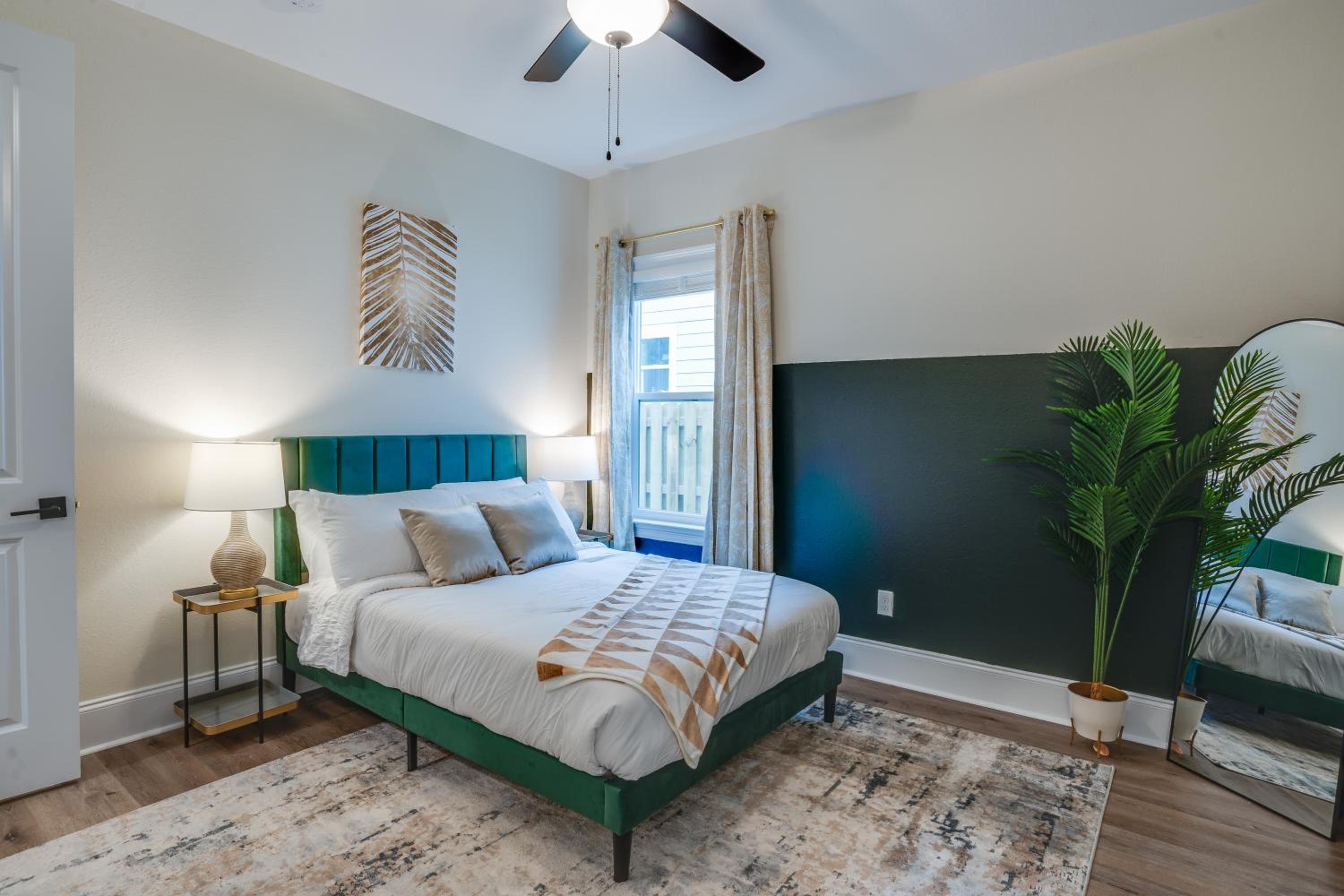 Tally Cozy Craftsman Near Football Parks Lake & Airport