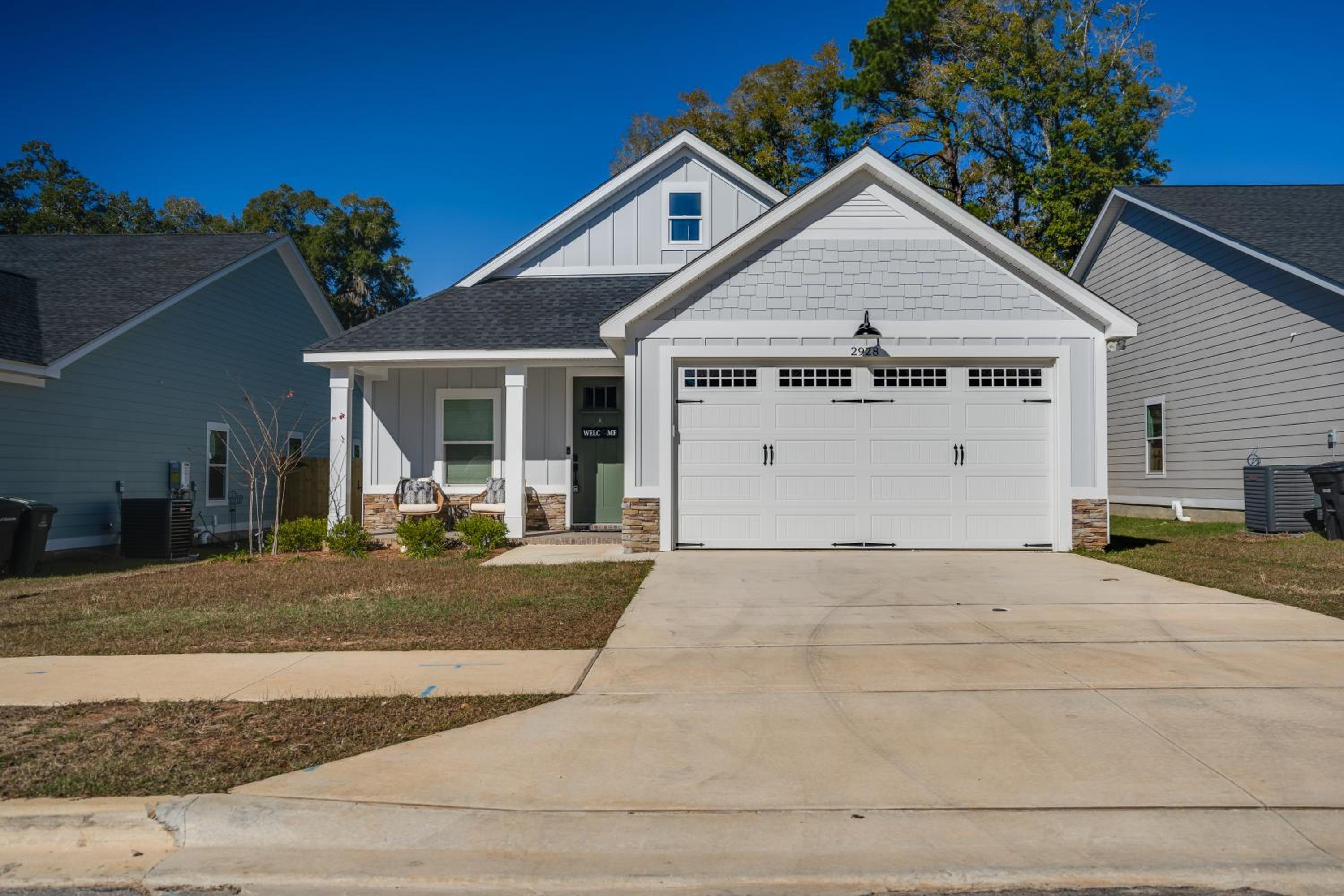 Tally Cozy Craftsman Near Football Parks Lake & Airport