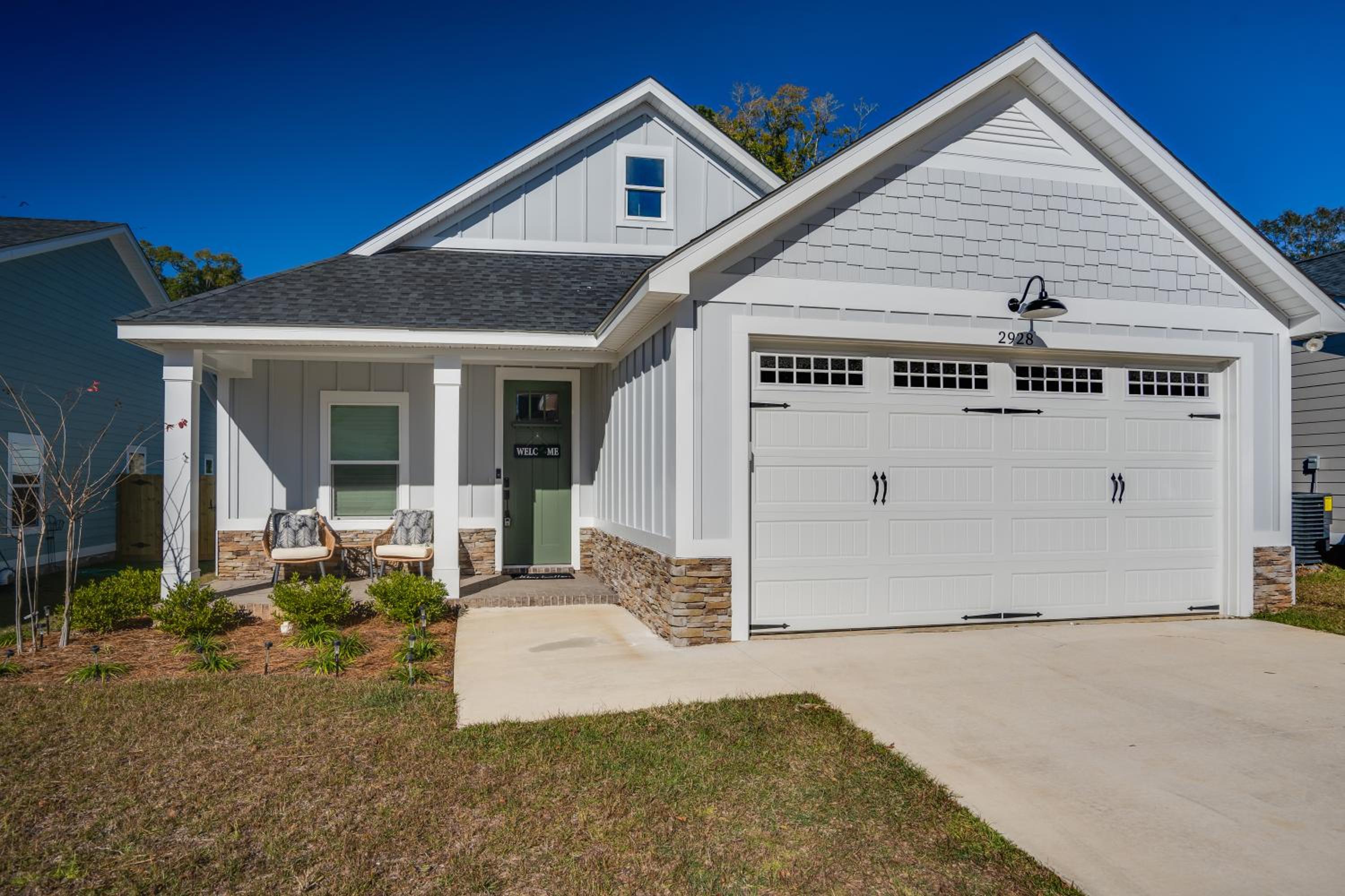 Tally Cozy Craftsman Near Football Parks Lake & Airport