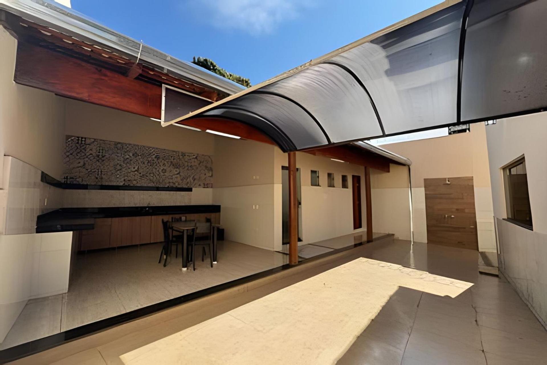 Espaçosa casa próxima ao Centro