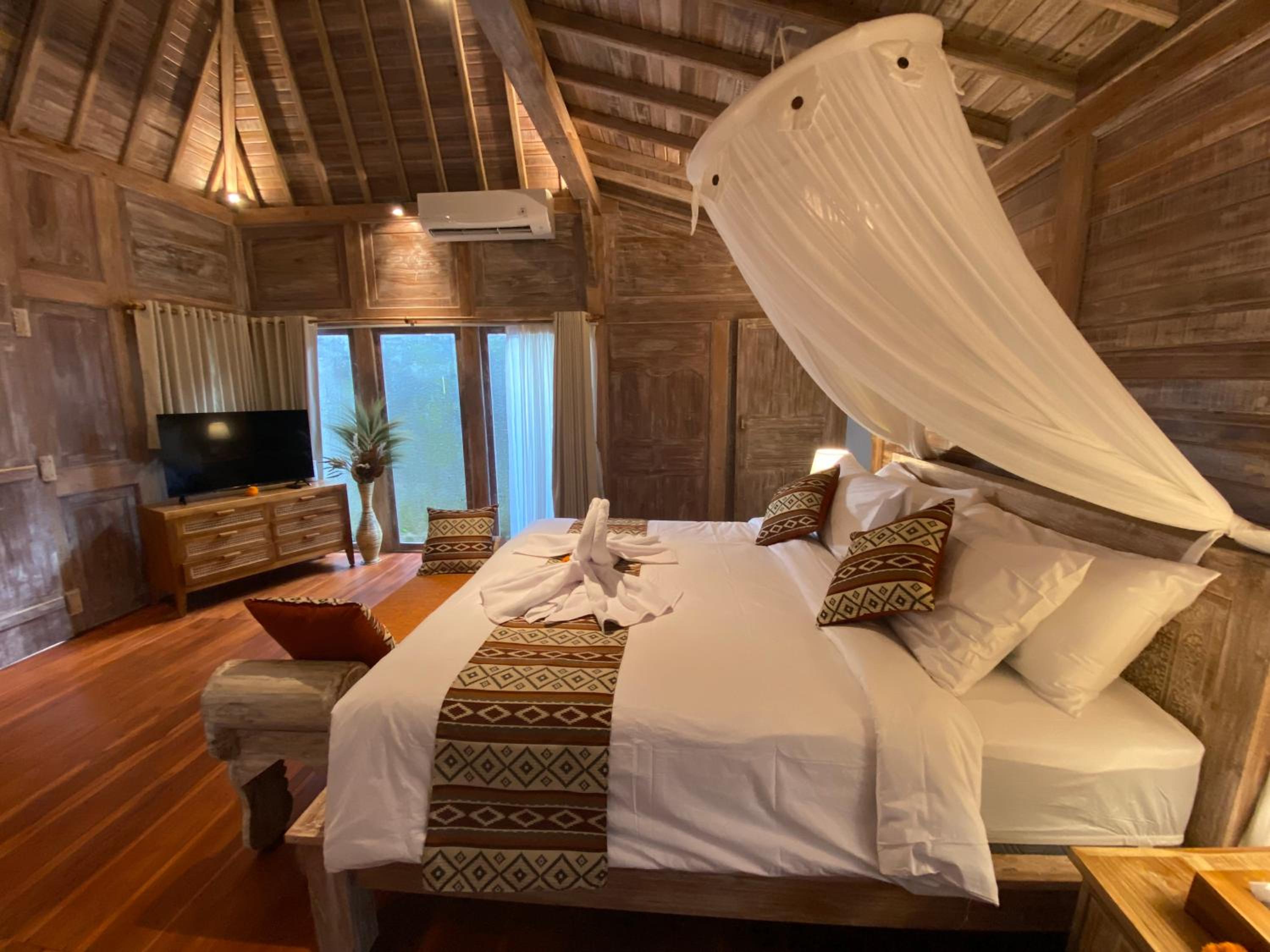 Gunung Gelagah Ubud Villas Ricefield View by EPS