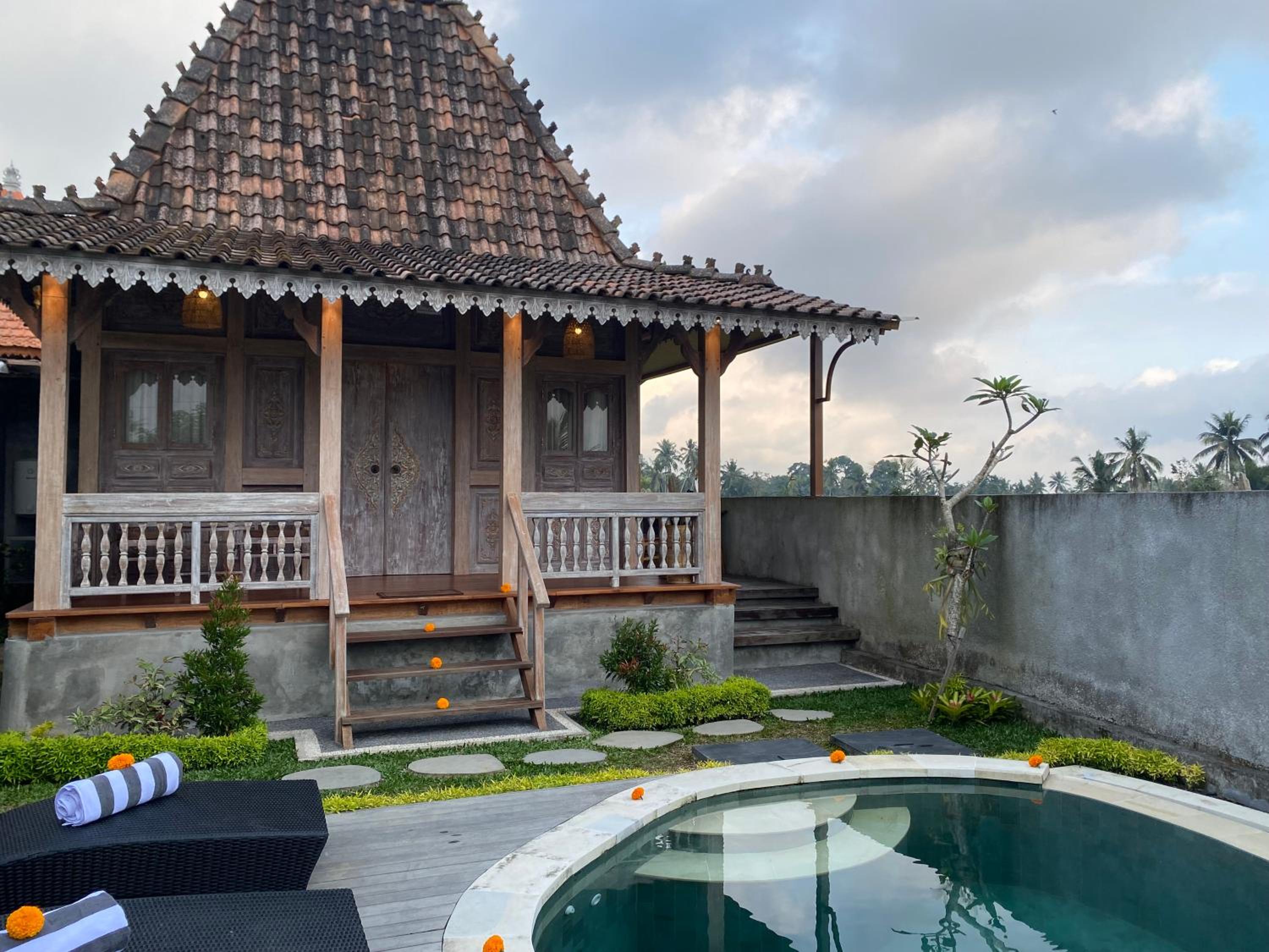 Gunung Gelagah Ubud Villas Ricefield View by EPS