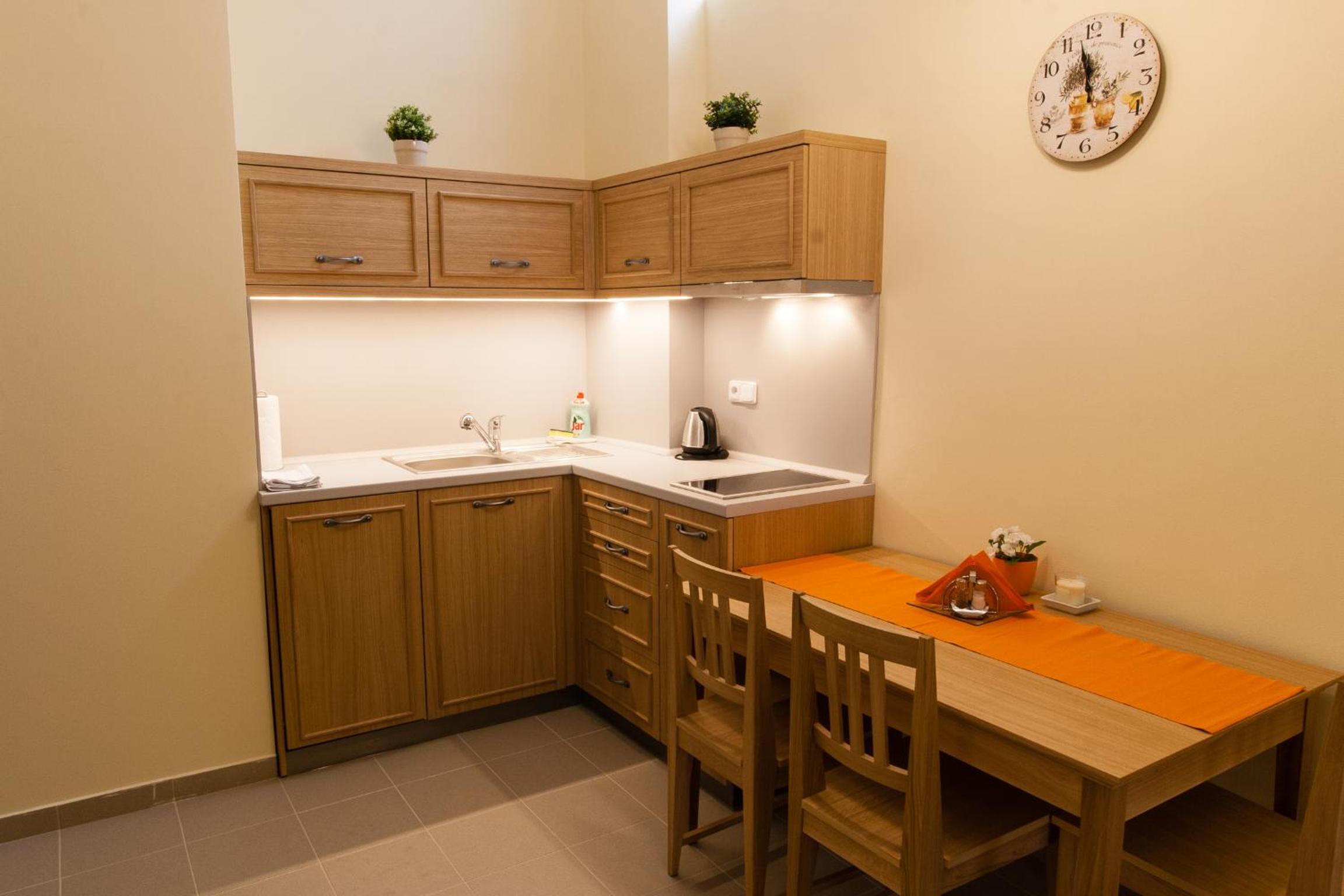Karlova 25 Apartments