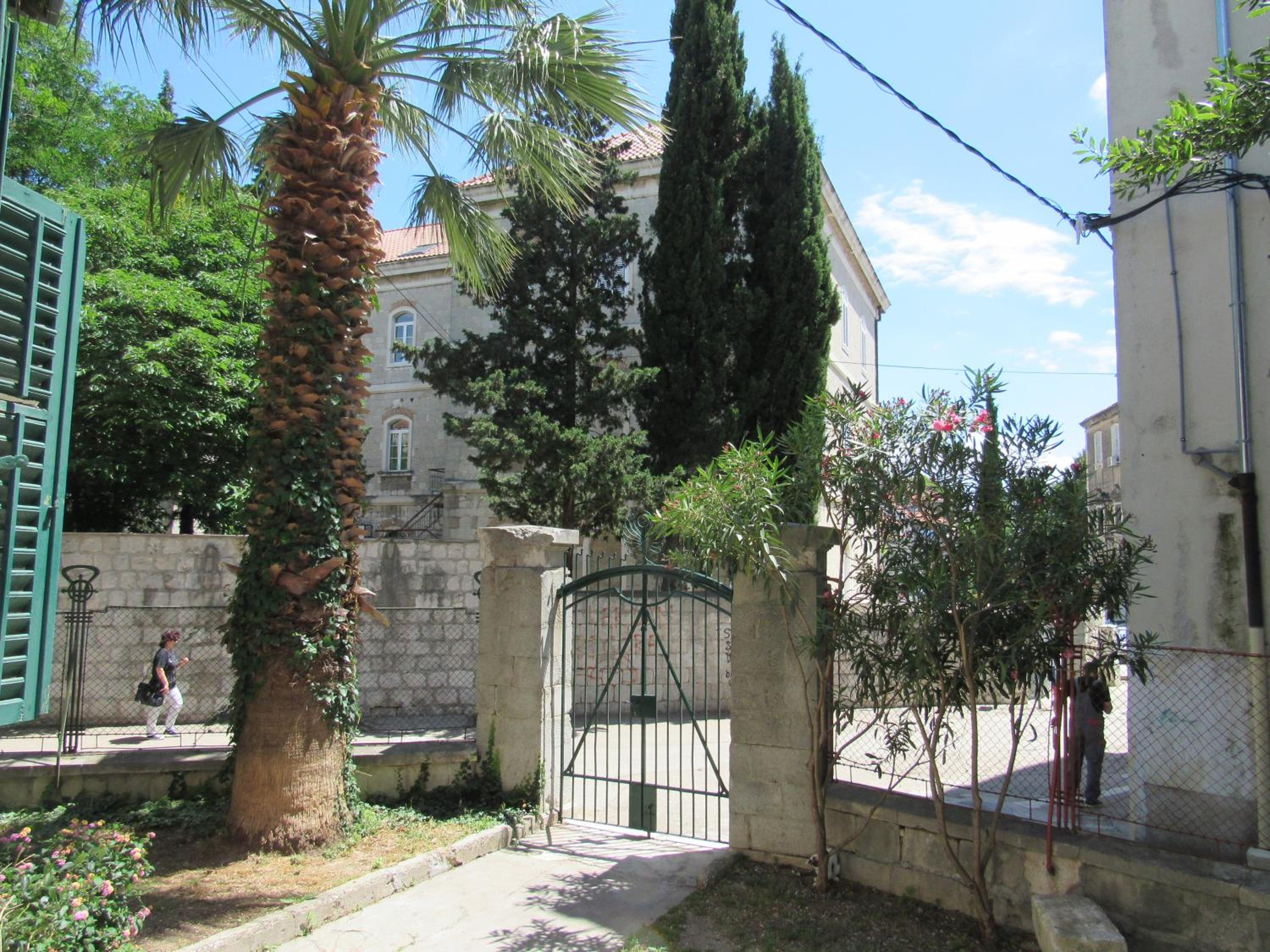 Photo 13