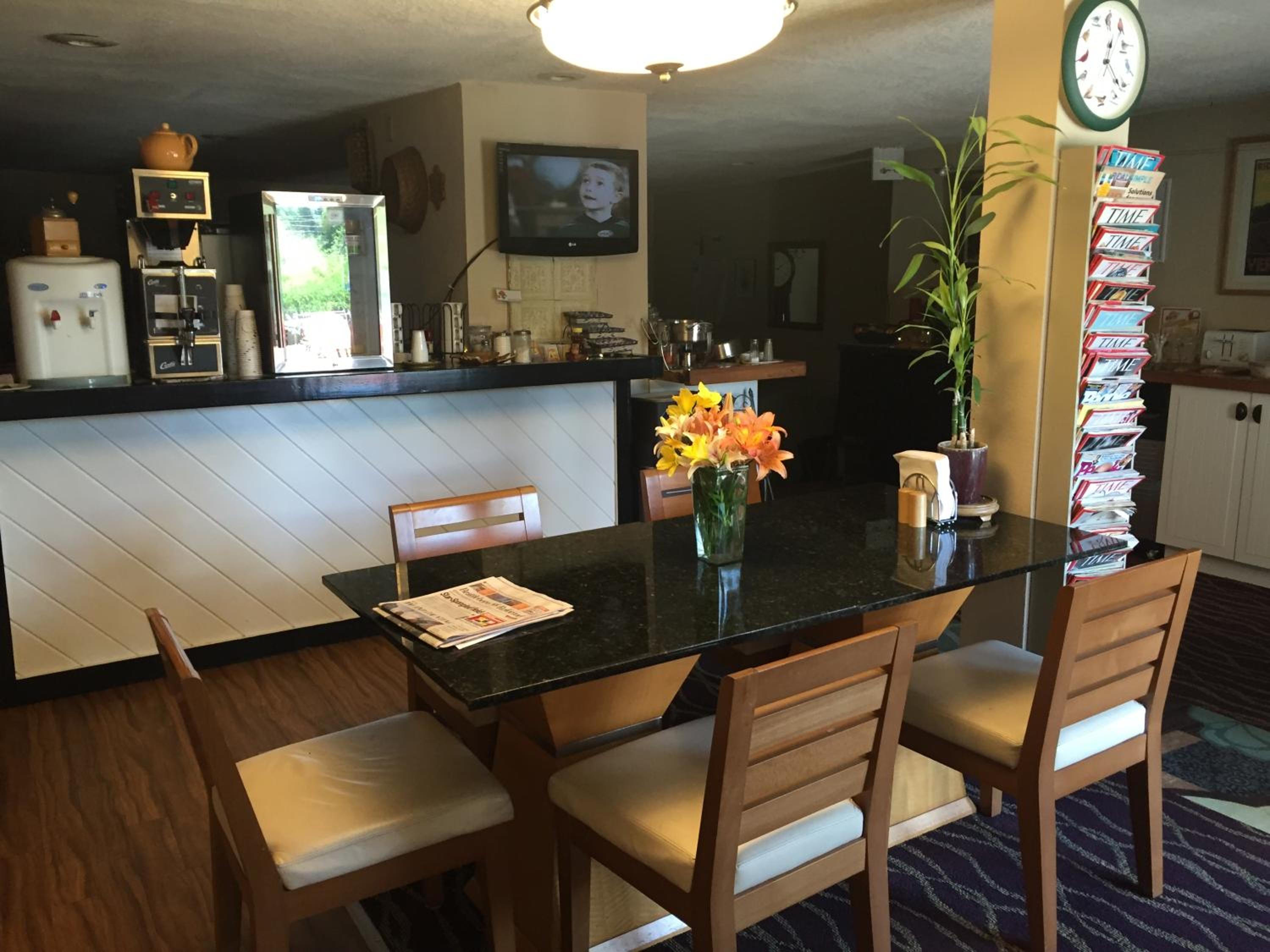 Brattleboro Vacations - The Black Mountain Inn - Property Image 82