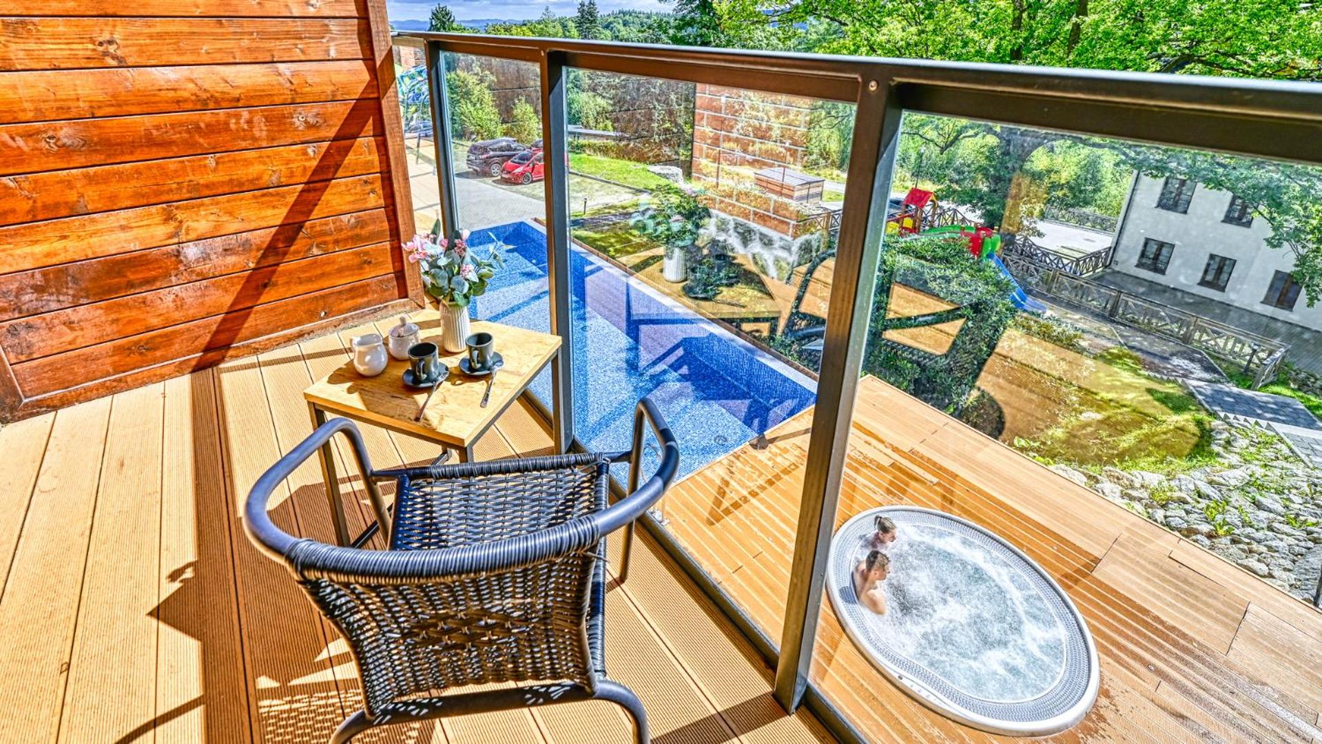 ROYAL APARTS Green Park Resort VIP z basenami, saunami, jacuzzi i siłownią